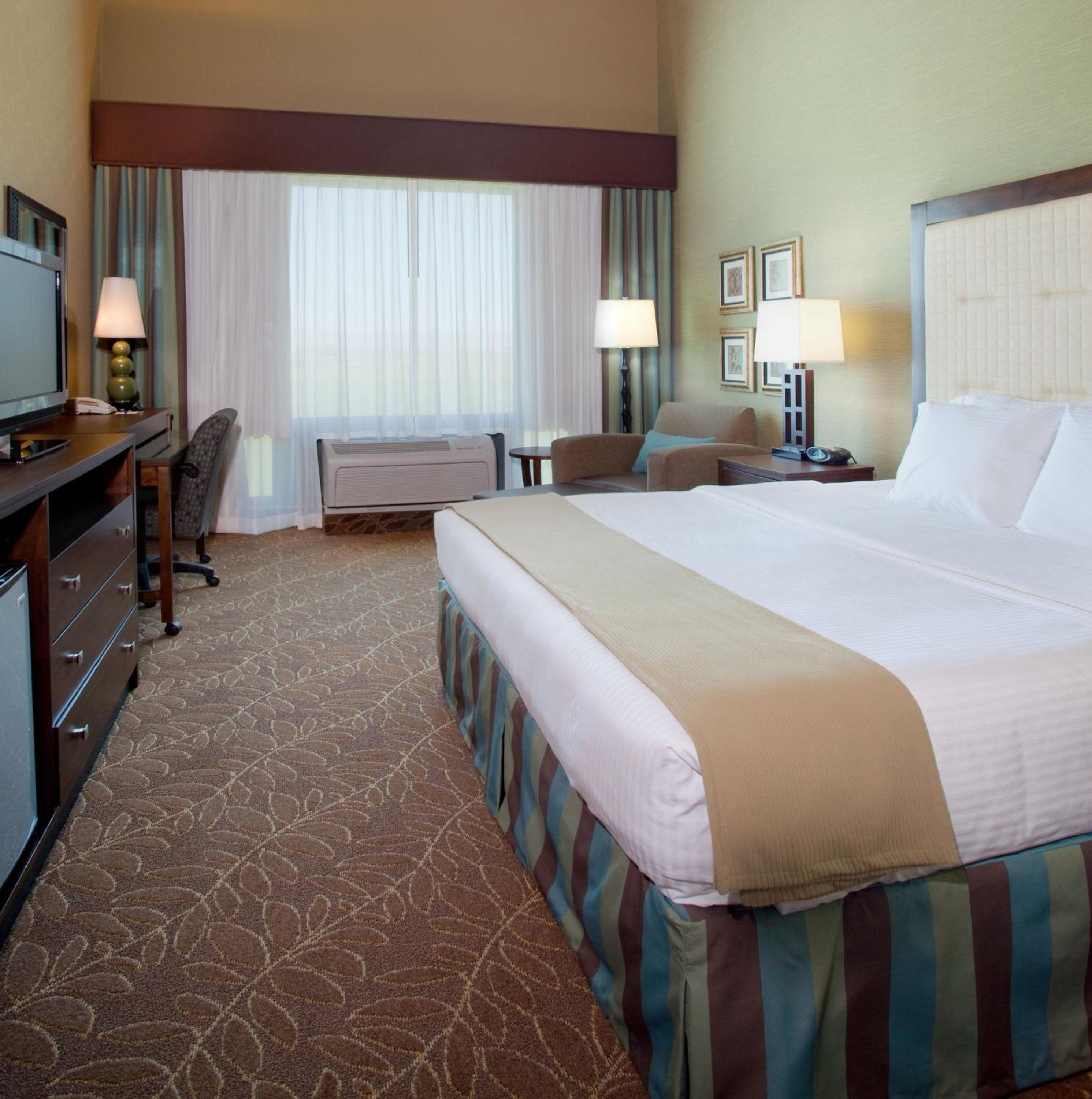 Standard King Room - Photo 1