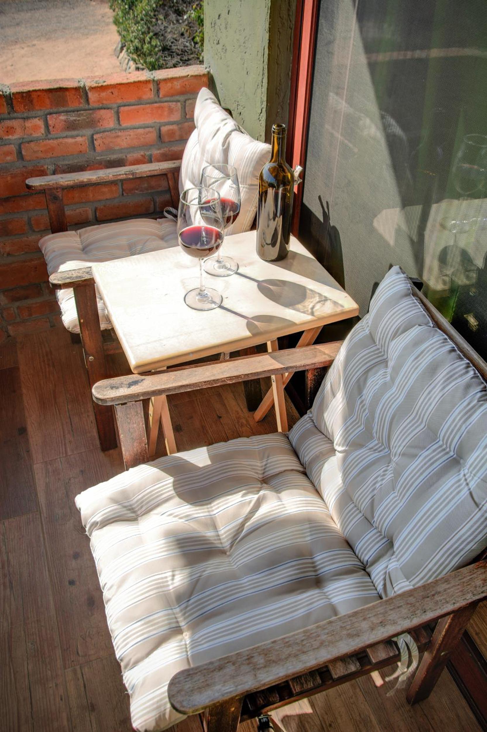 Deluxe Double Room with Balcony photo 3