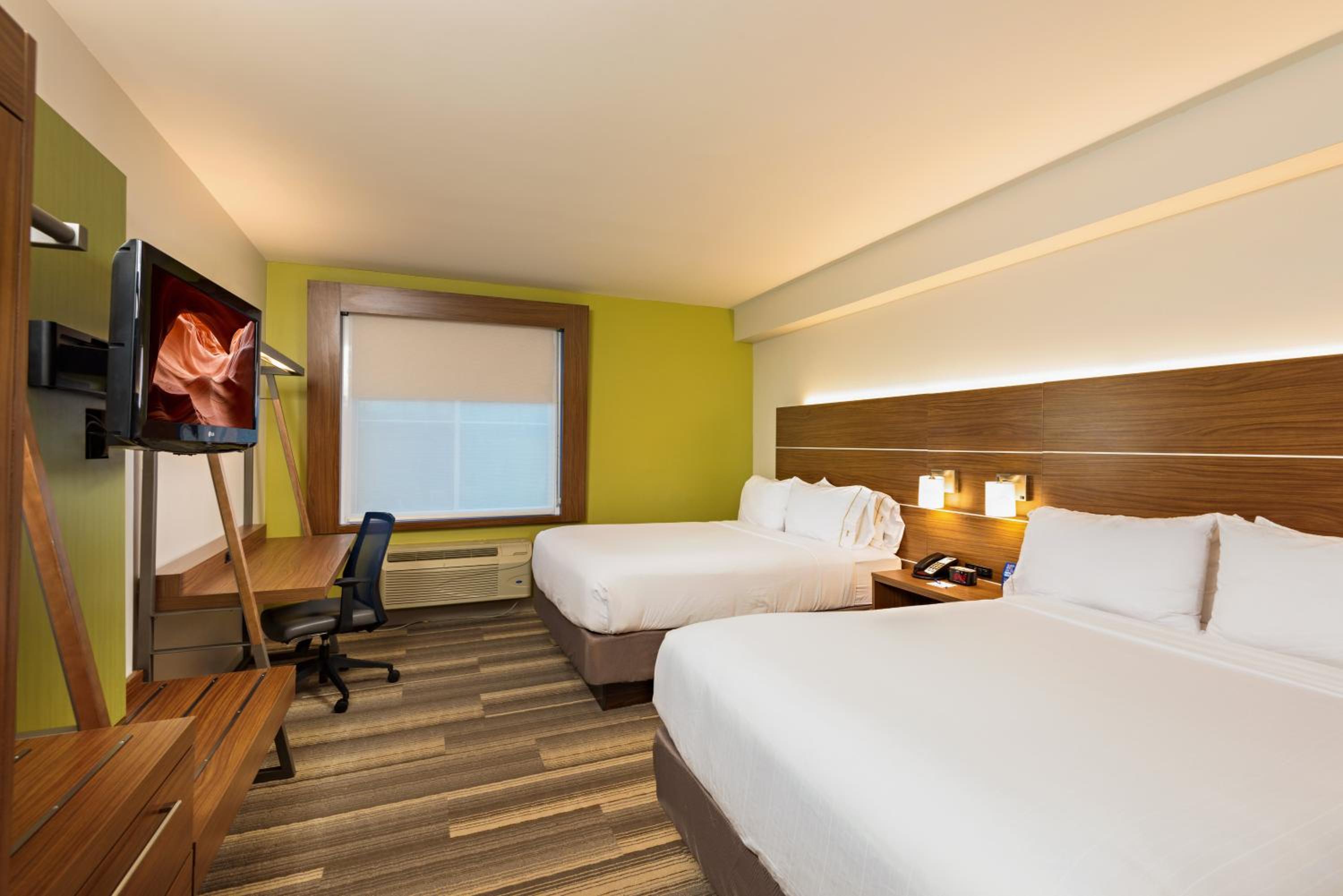Standard Queen Room with Two Queen Beds - Photo 1