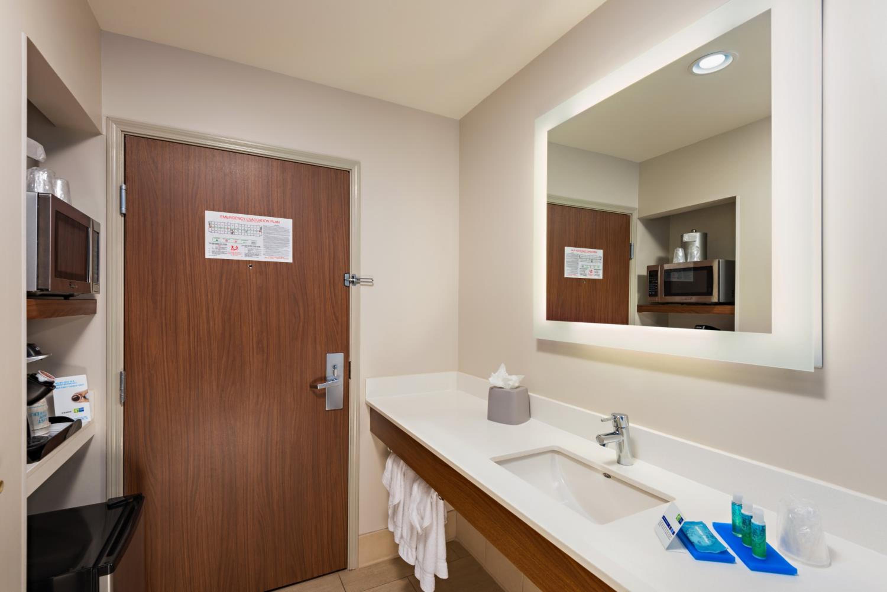 Standard Room - Photo 2