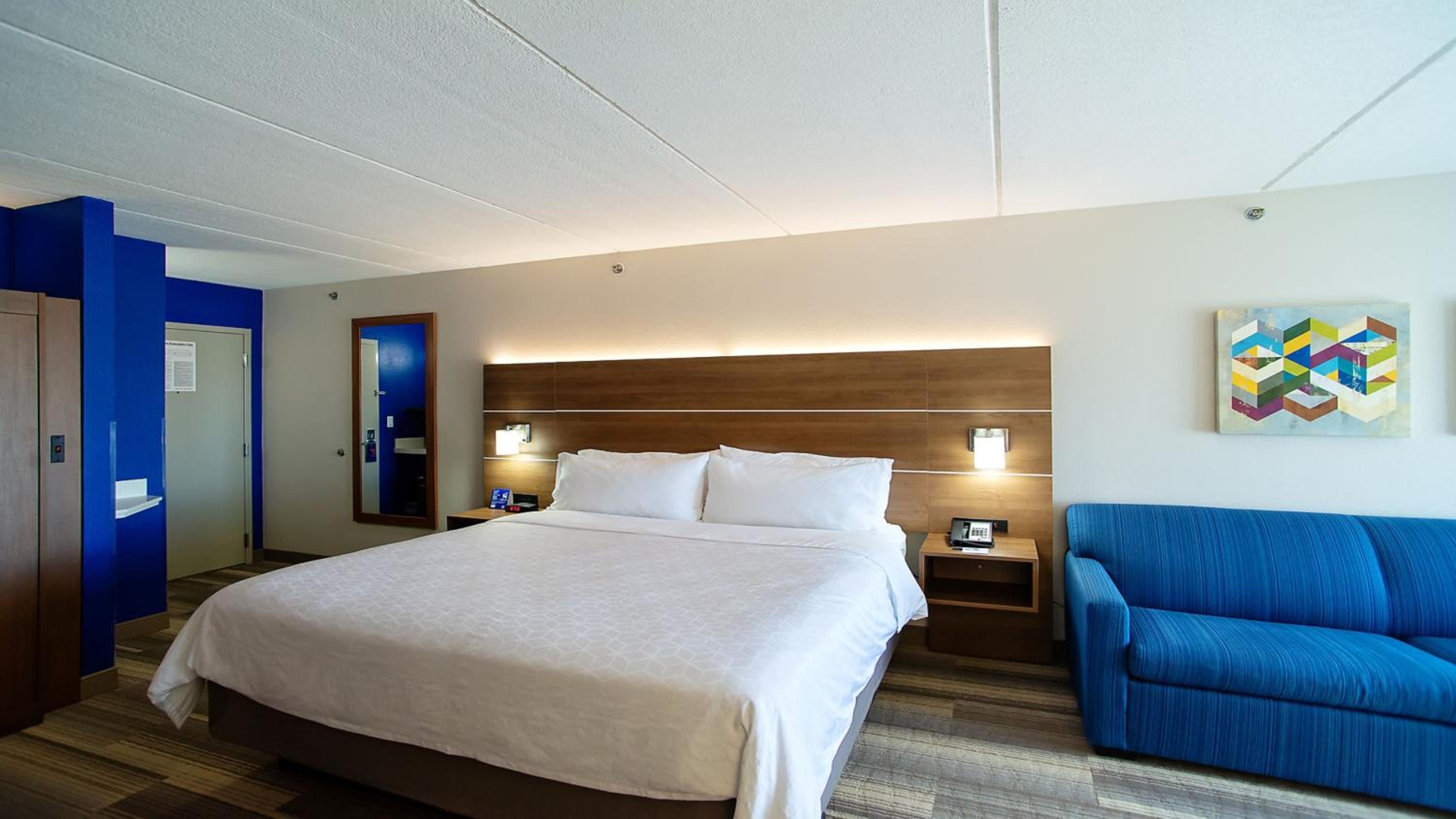 Standard King Room - Photo 1