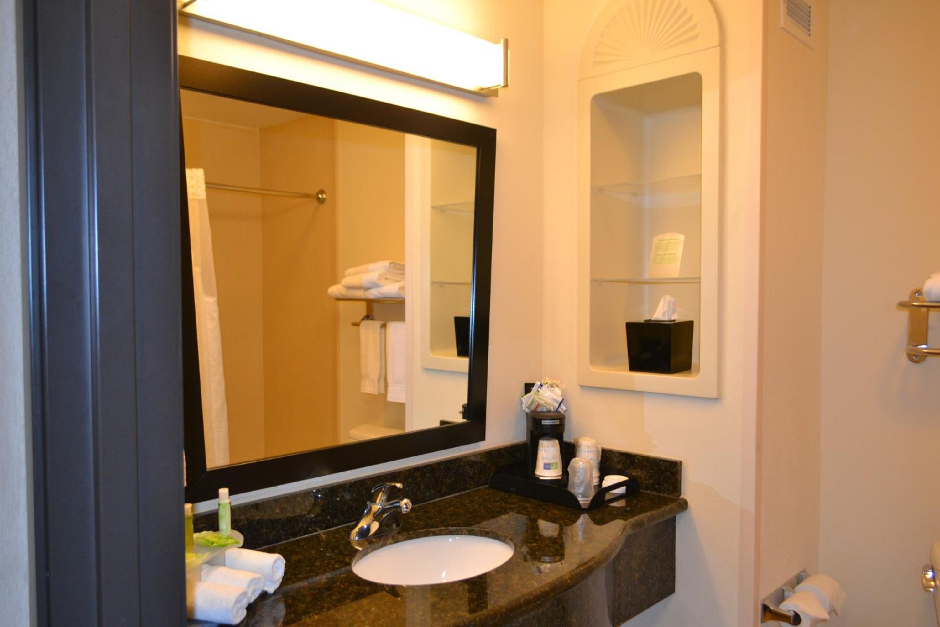 Standard Room - Photo 2