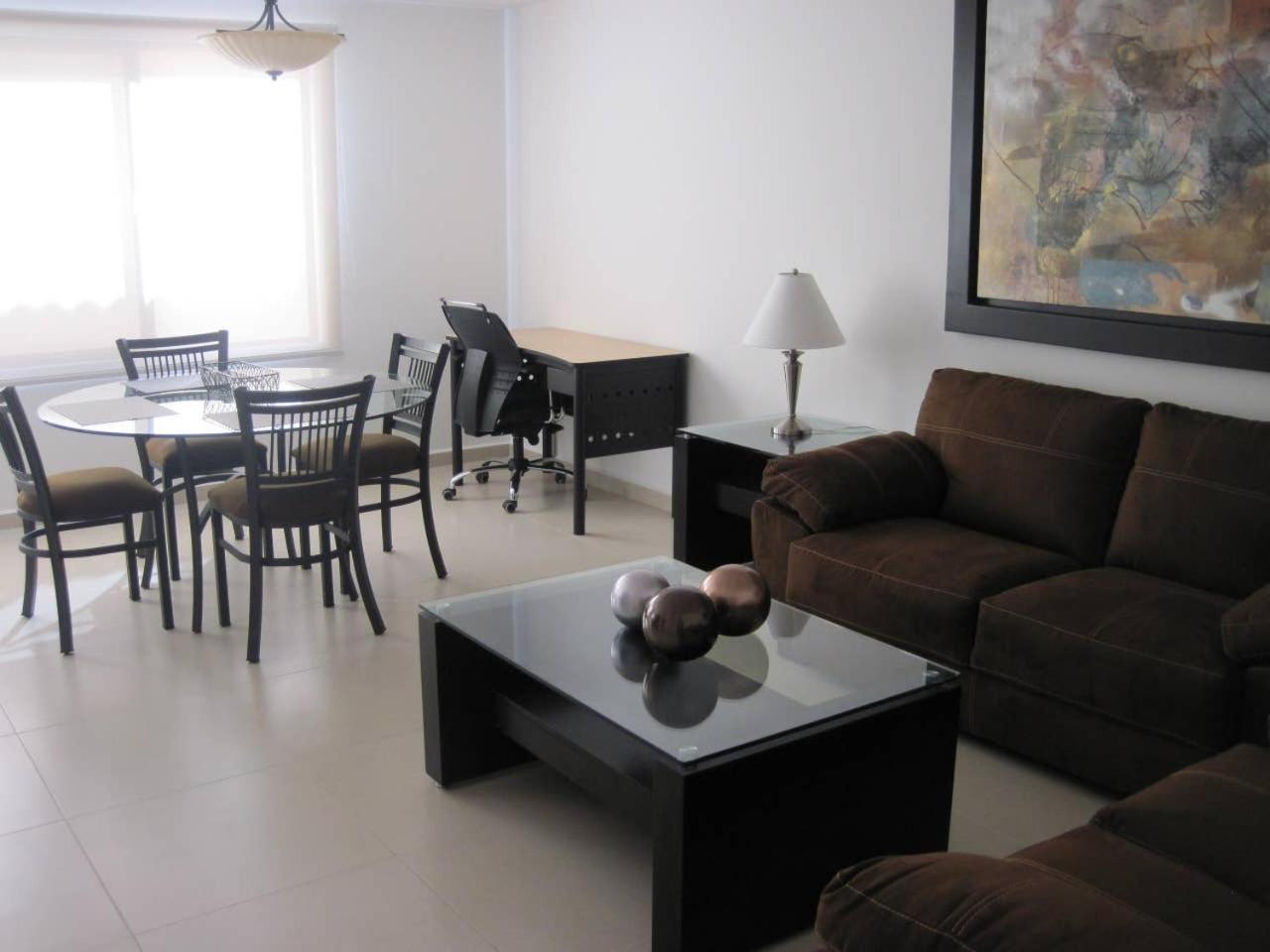 Apartment photo 1