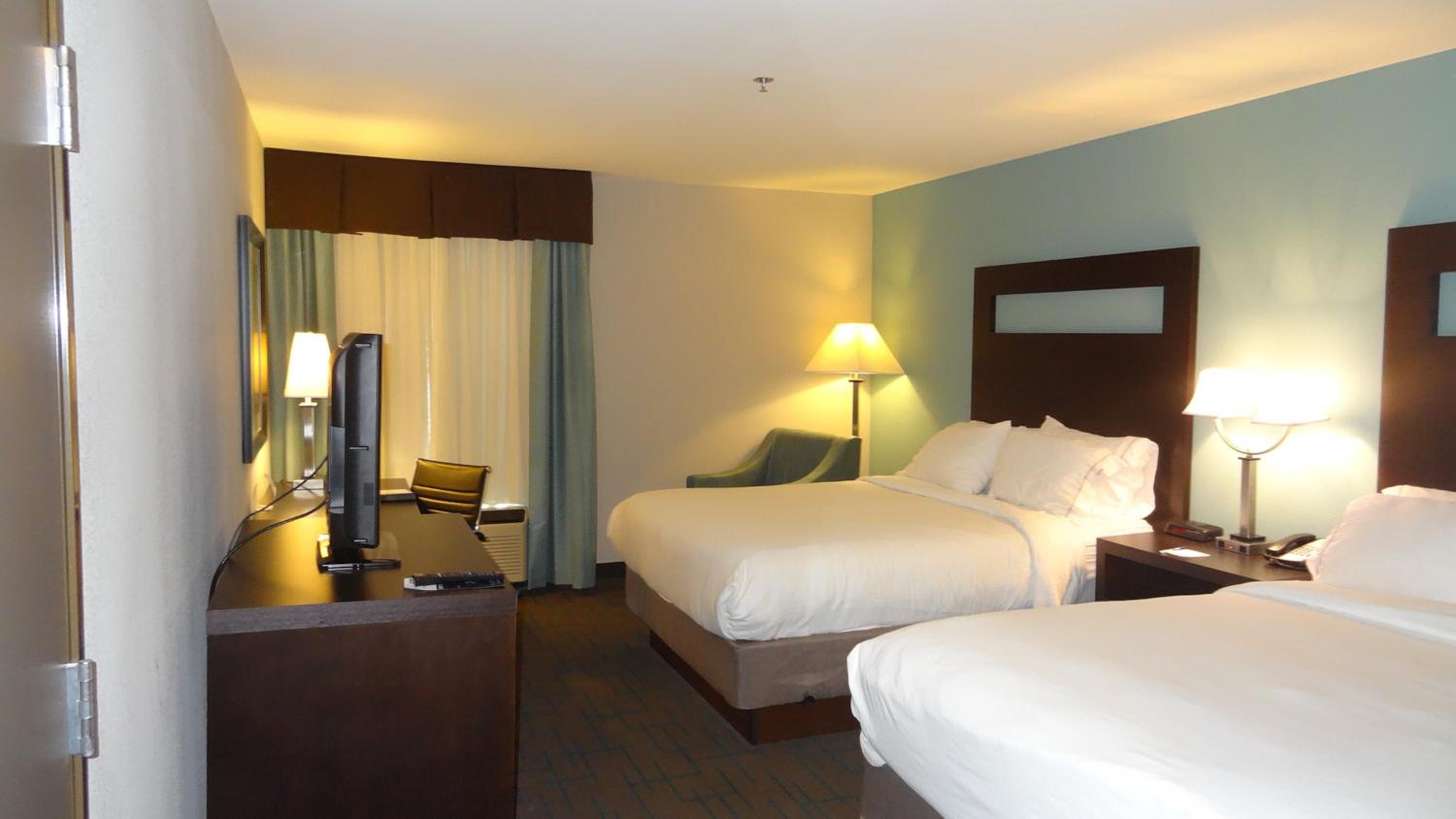 Standard Queen Room with Two Queen Beds - Photo 1