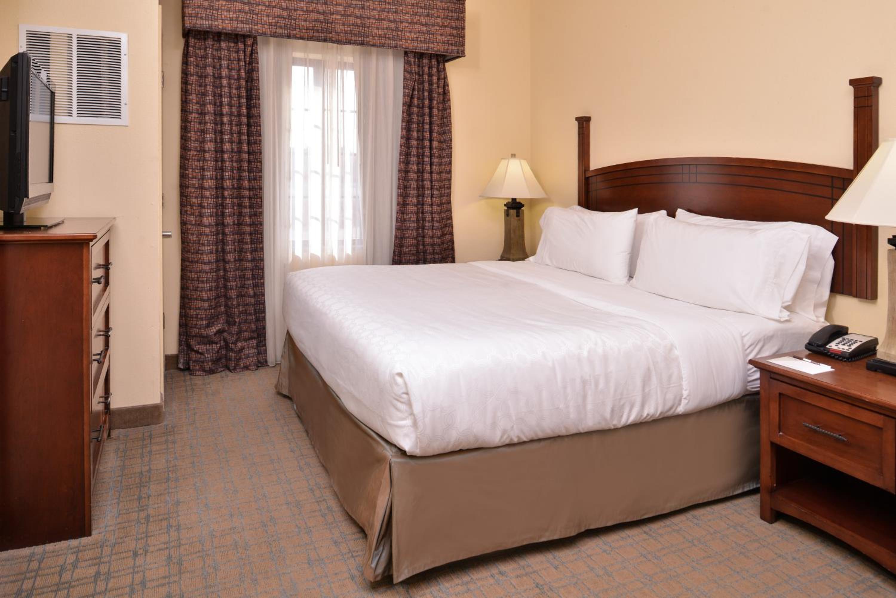 Two-Bedroom Suite - Photo 1