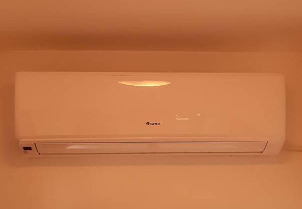 Apartment 6 photo 1