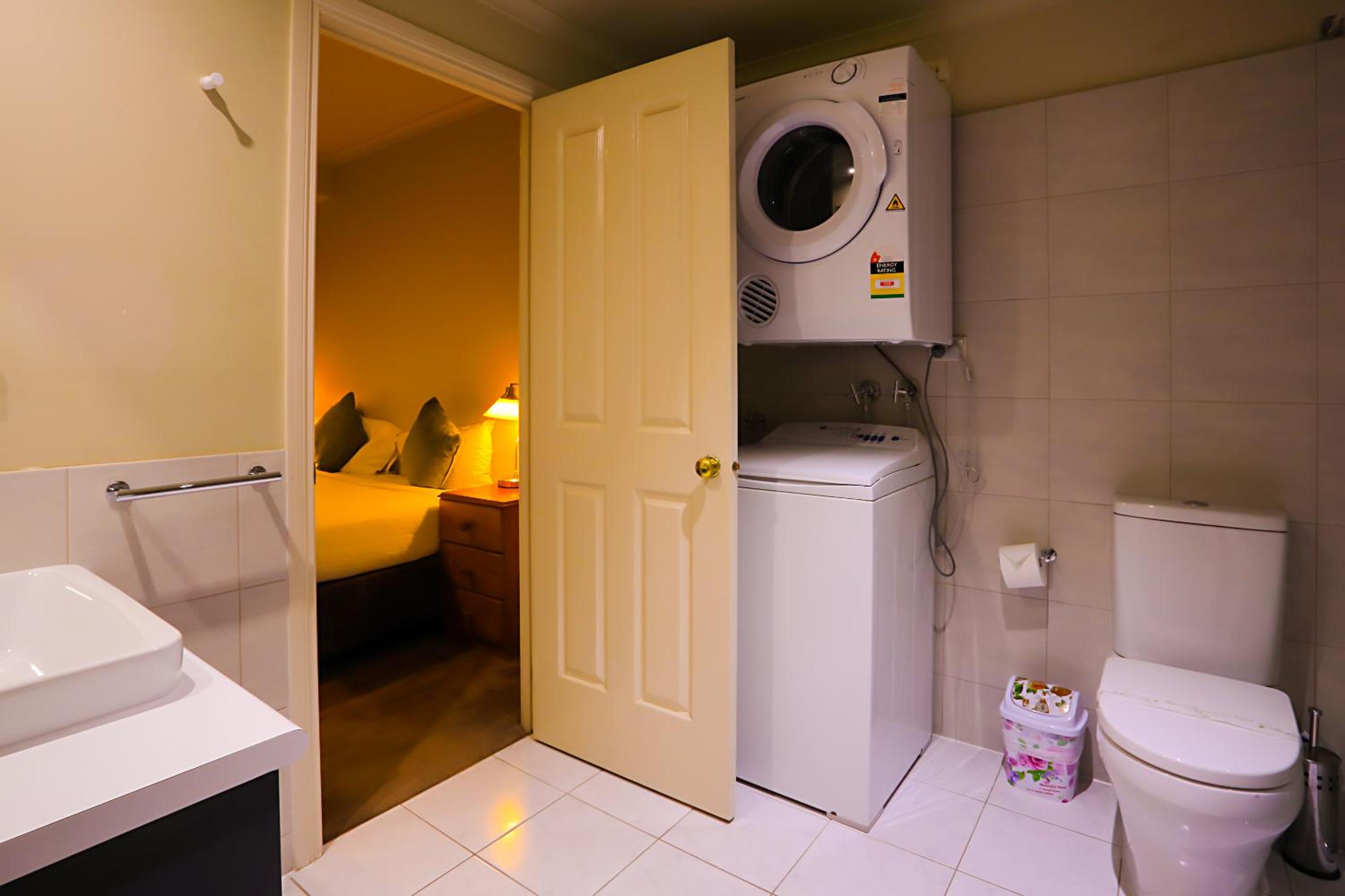 One-Bedroom Basement Apartment thumbnail 6