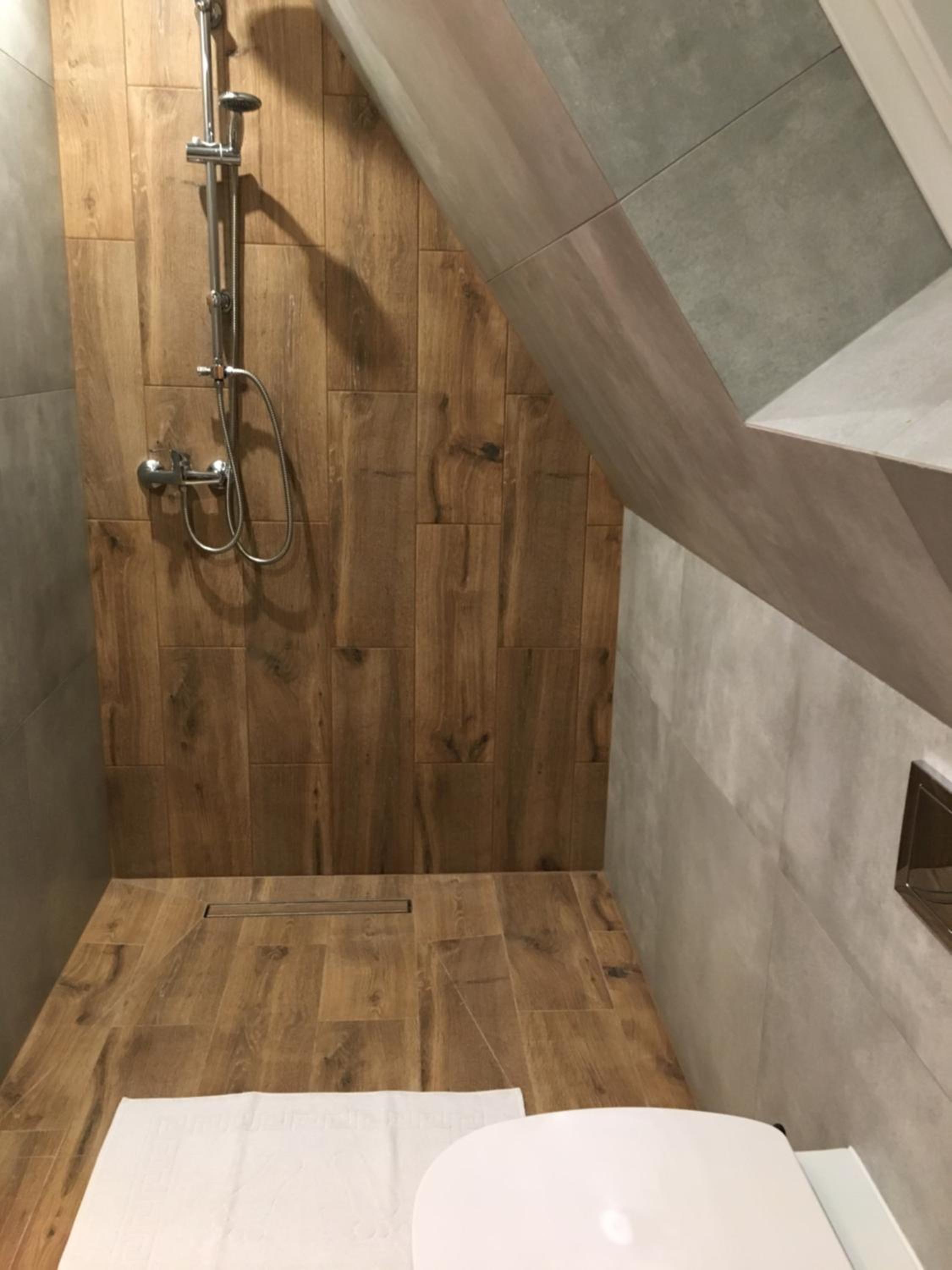 Double or Twin Room with Private Bathroom - Photo 3