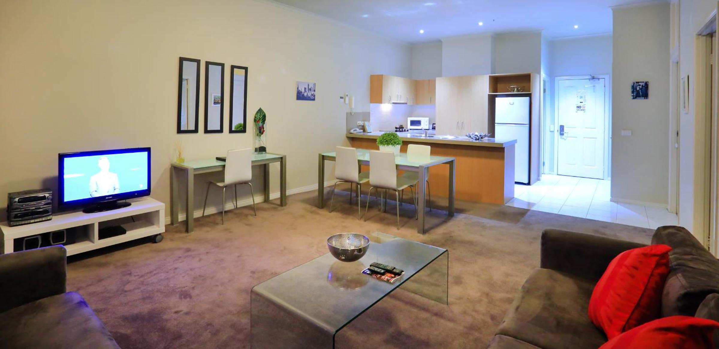 Two-Bedroom, Two-Bathroom Deluxe Apartment