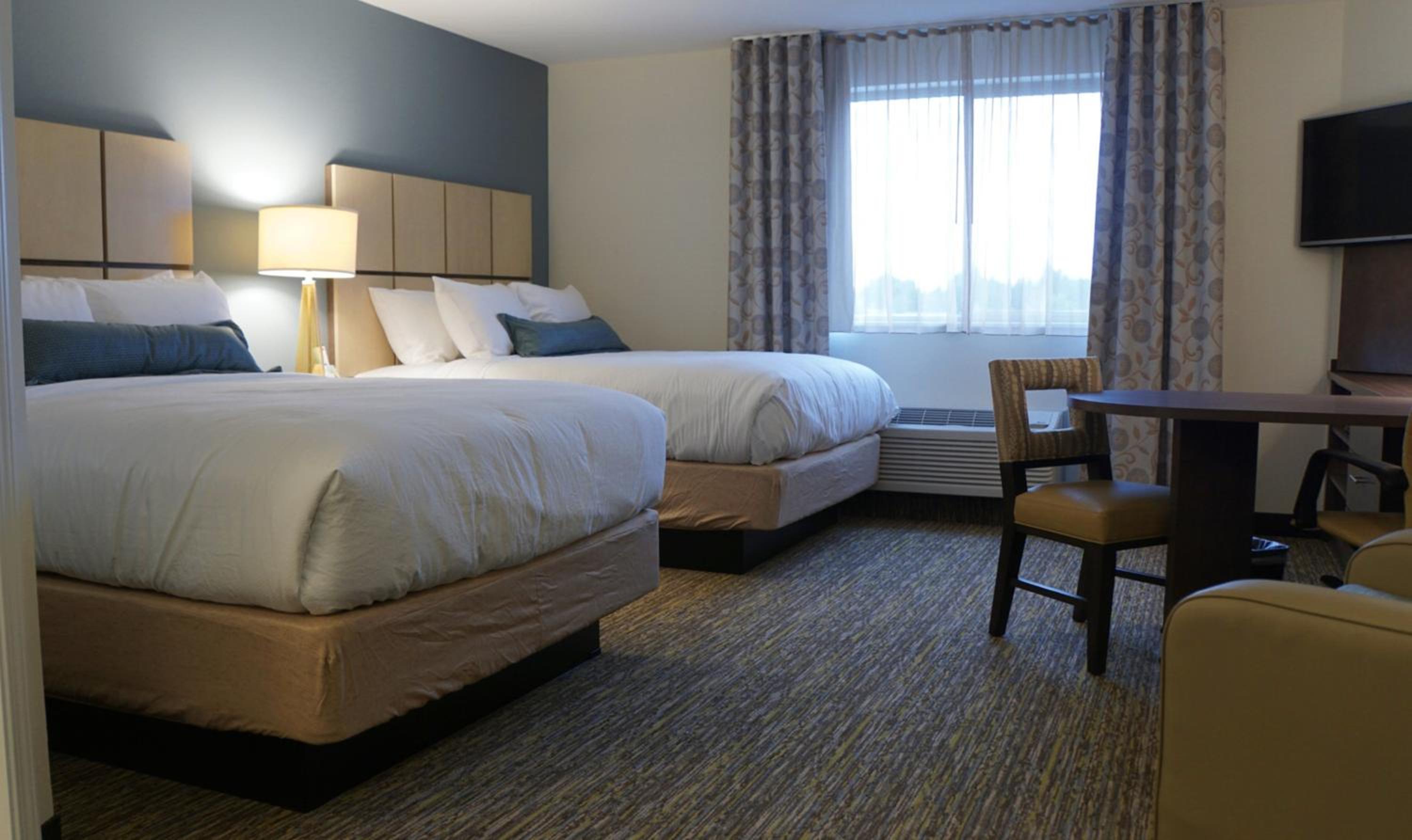 Queen Studio Suite with Two Queen Beds - Mobility Access Tub/Non-Smoking