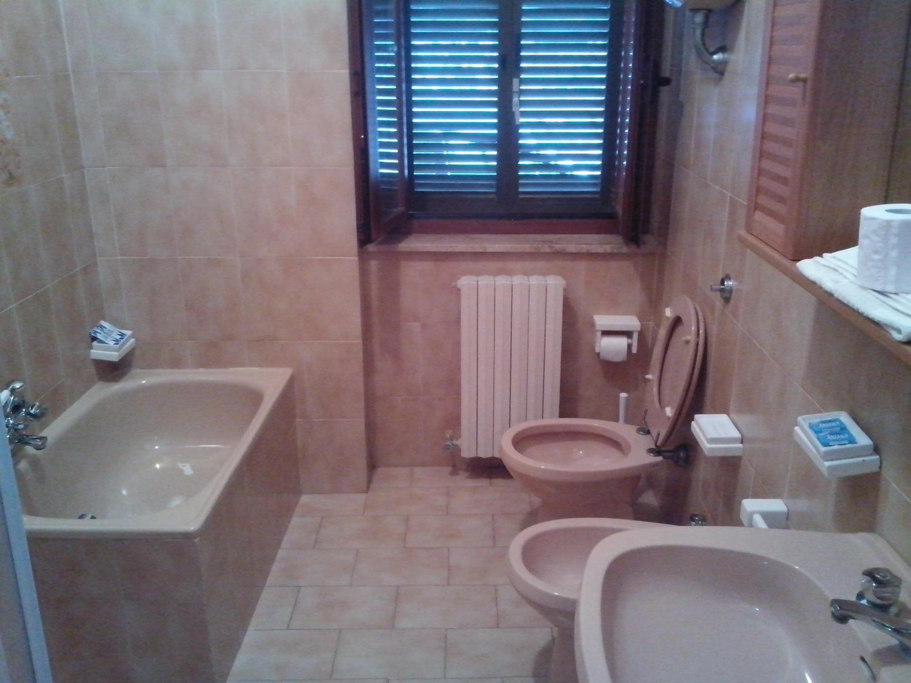 Apartment with Terrace - Photo 26