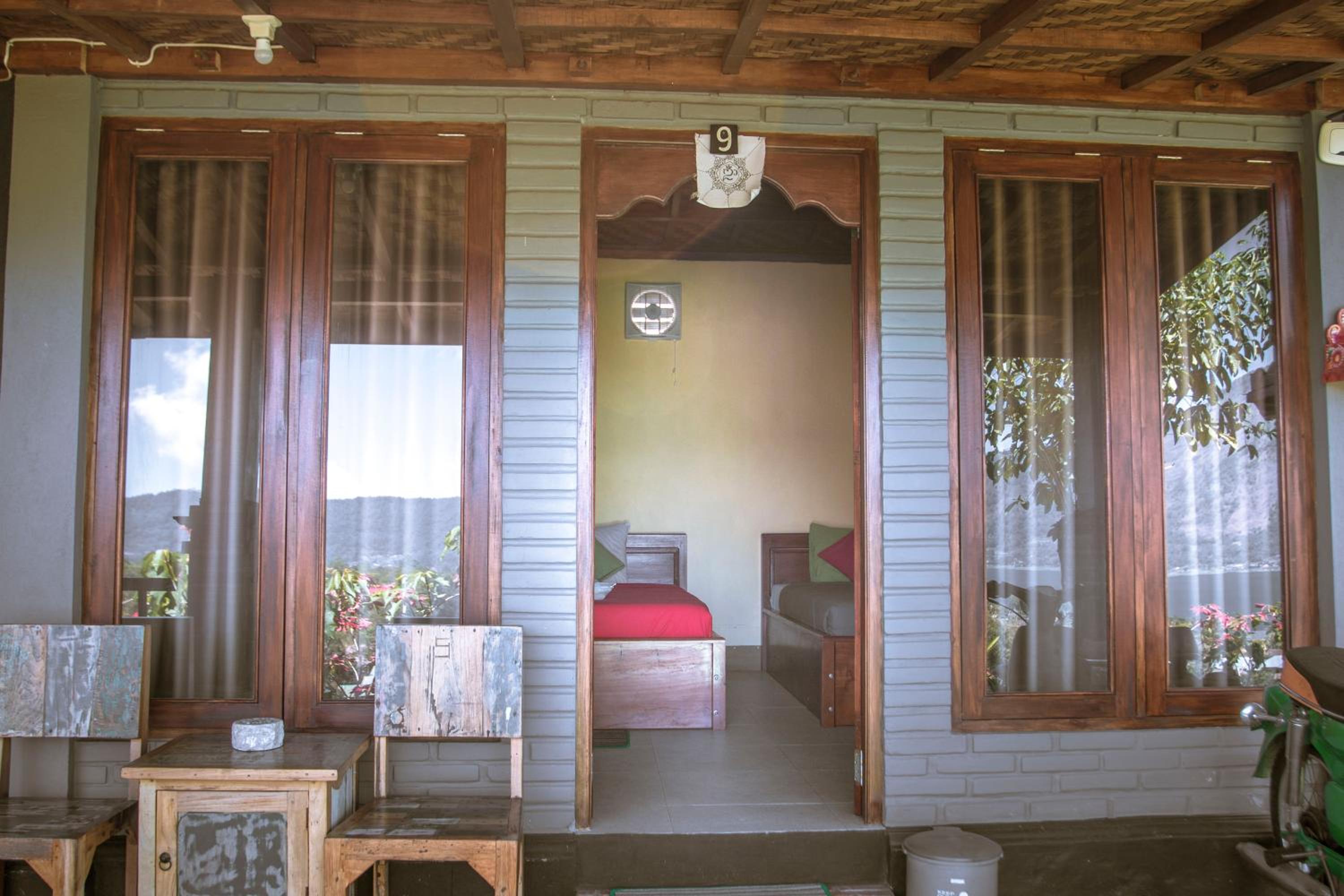 Budget Twin Room - Photo 3