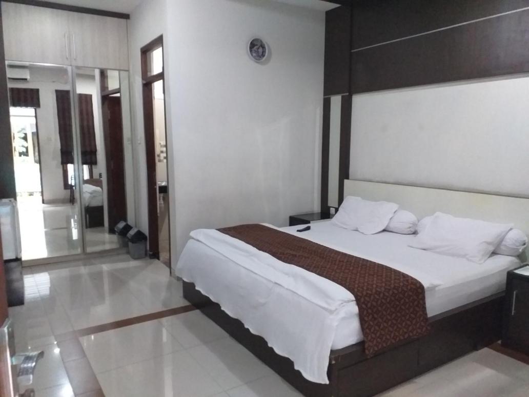 Deluxe Room - Photo 1