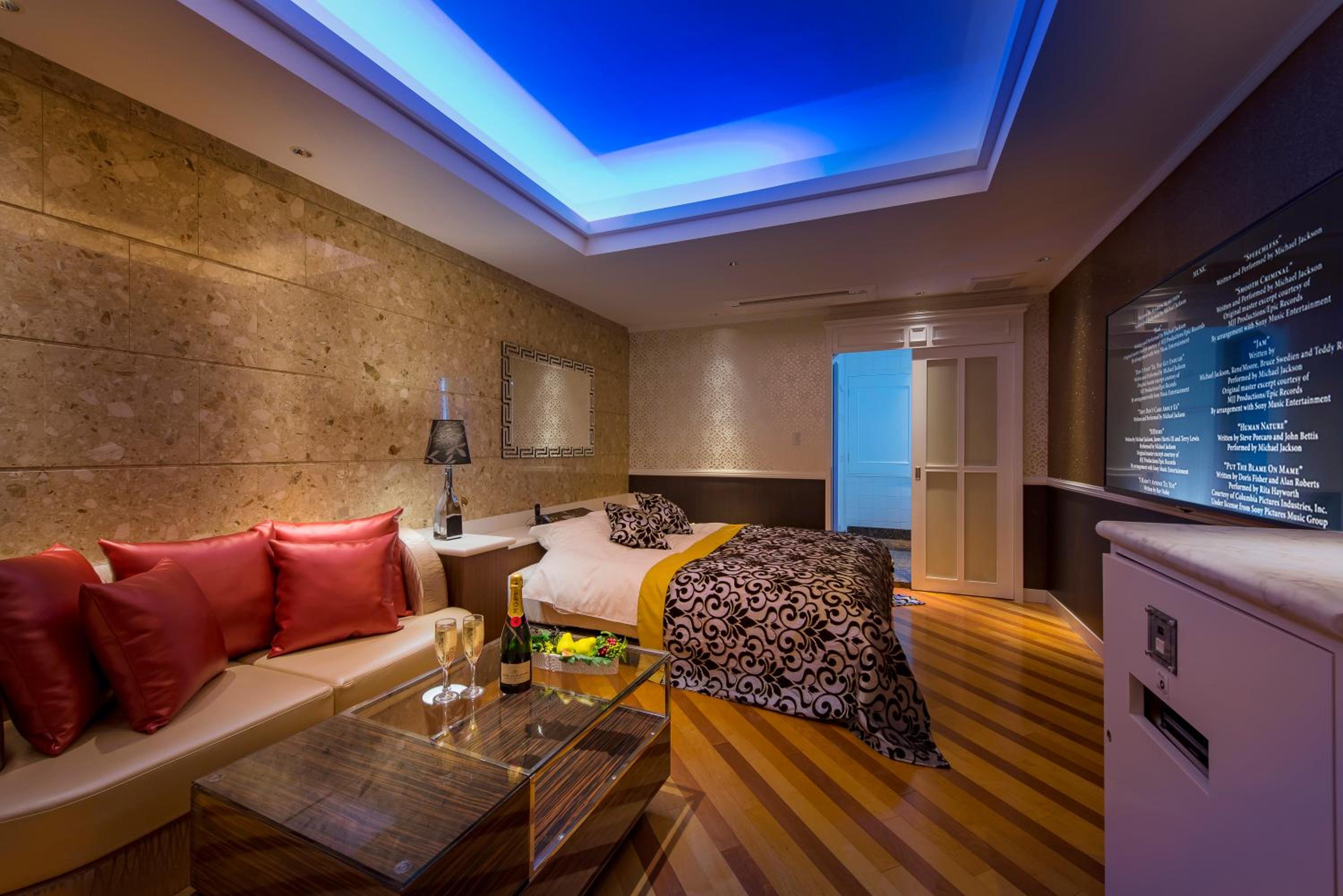 Standard King Room