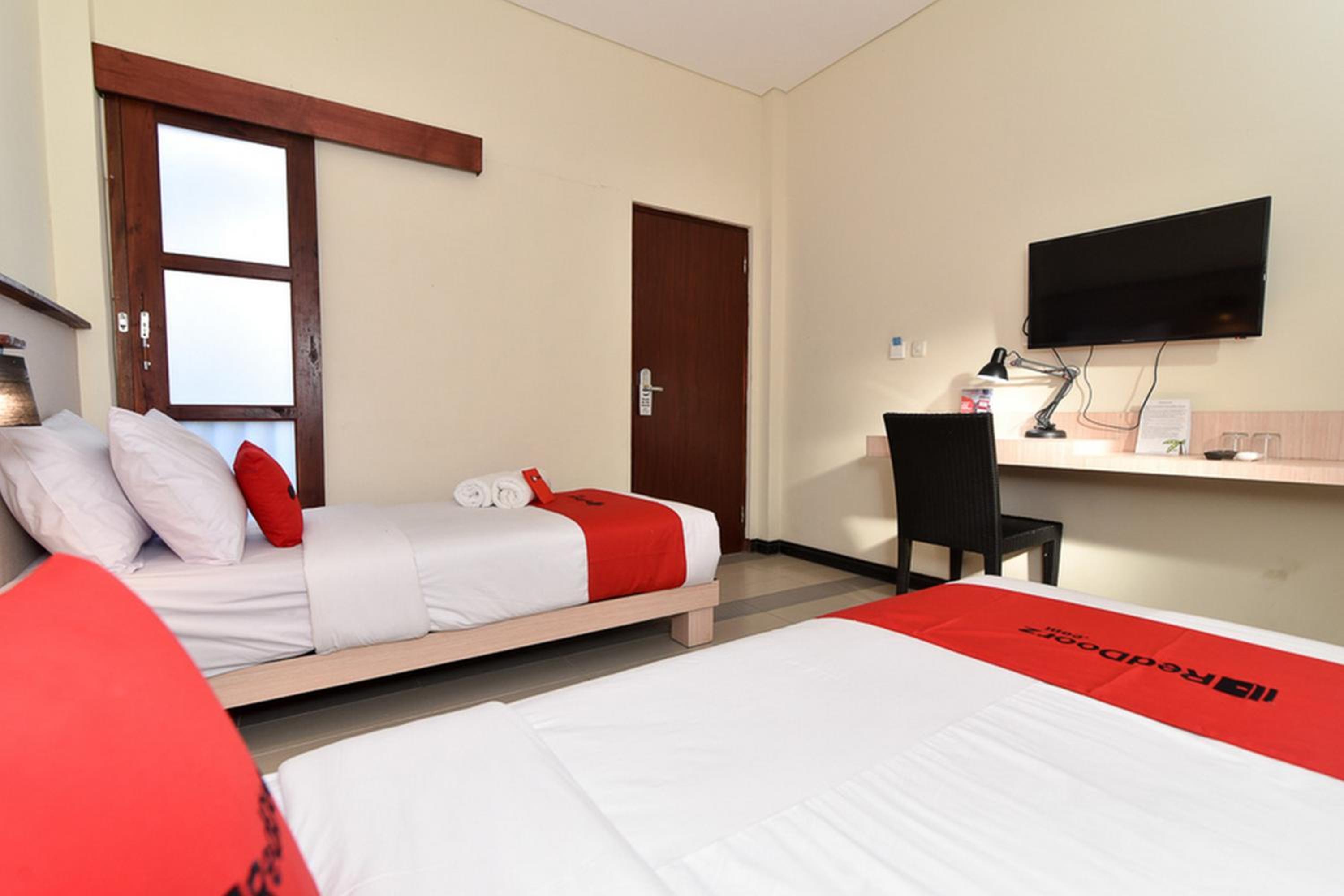Twin Room - Photo 5