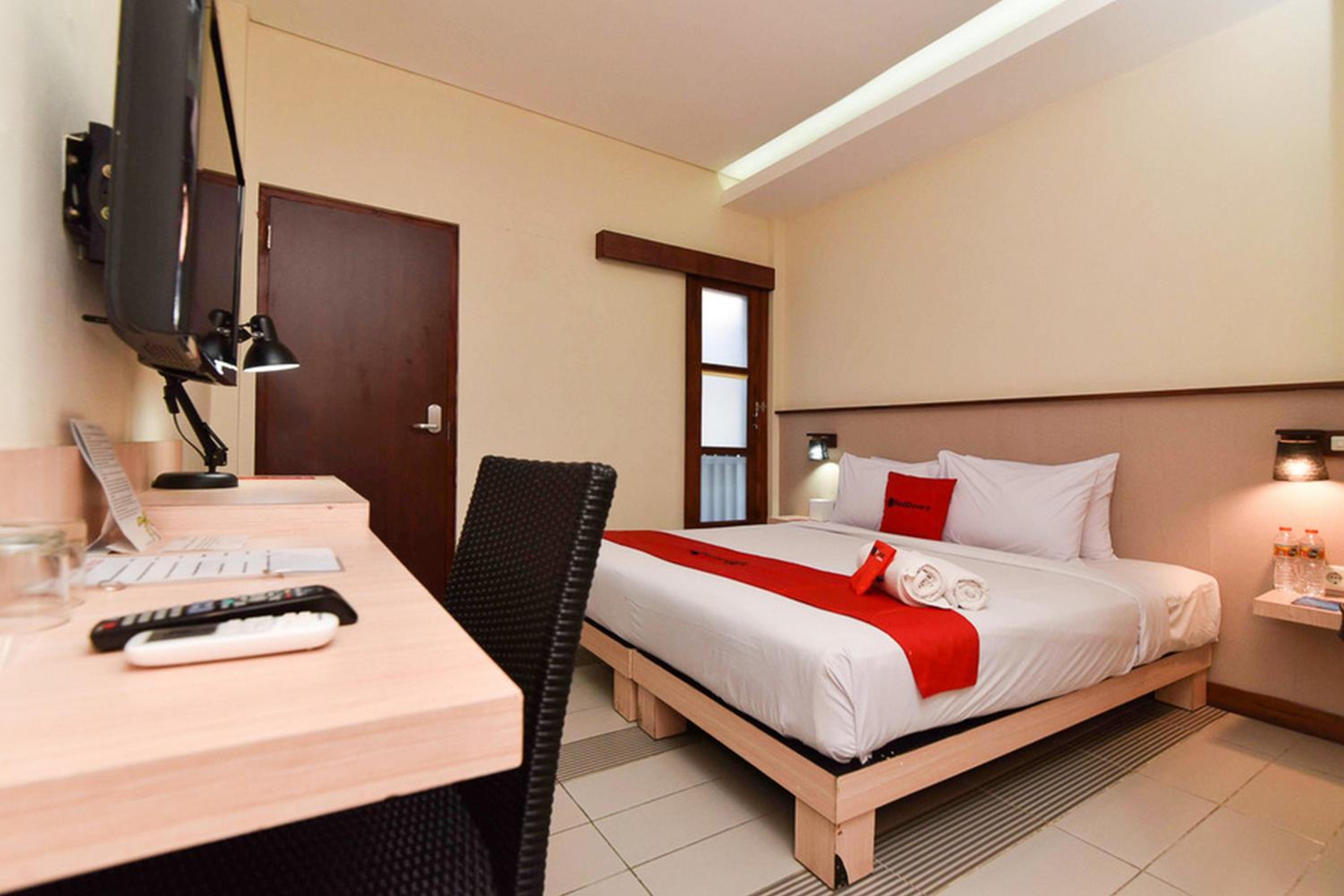 Deluxe Room - Photo 1