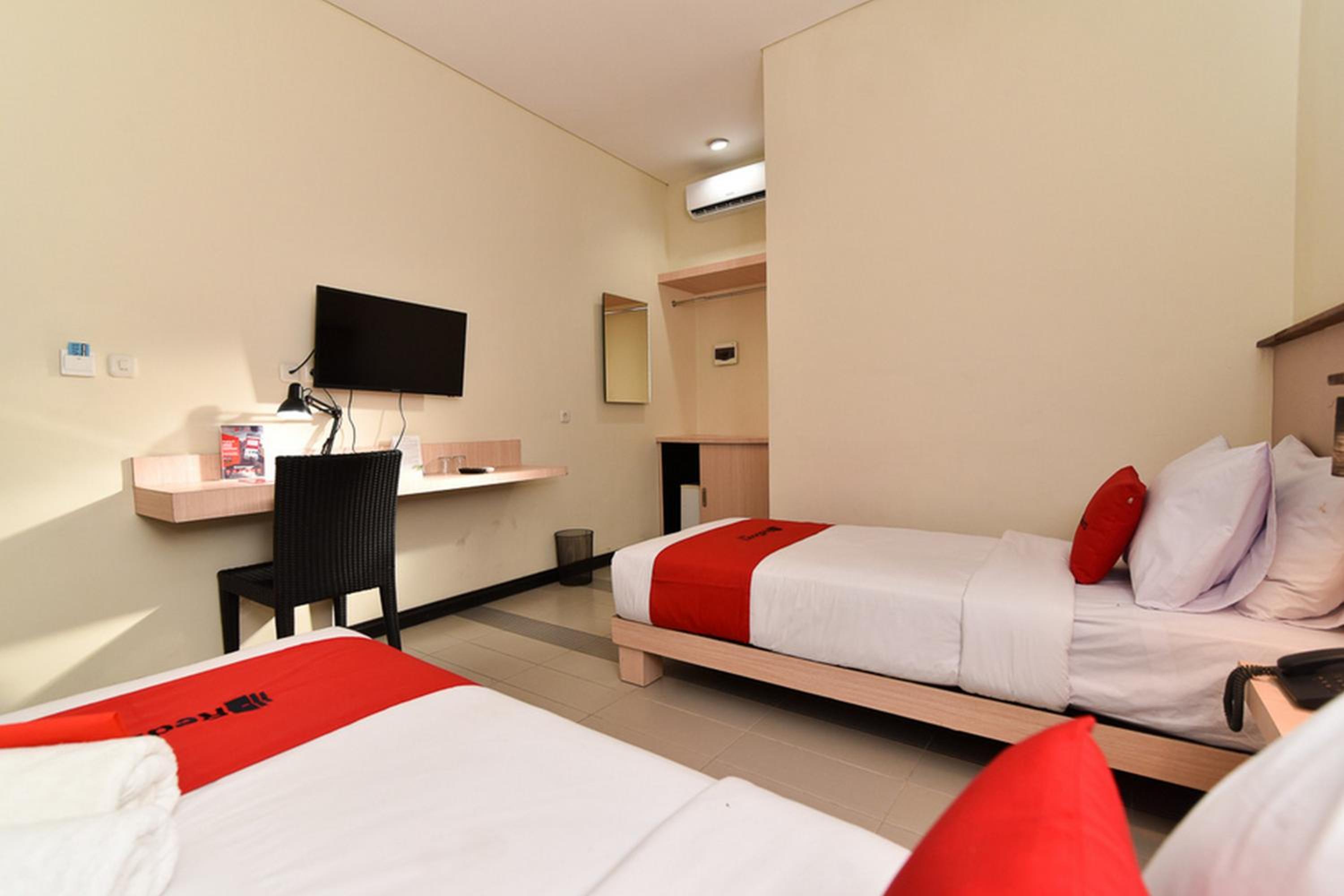 Twin Room - Photo 4