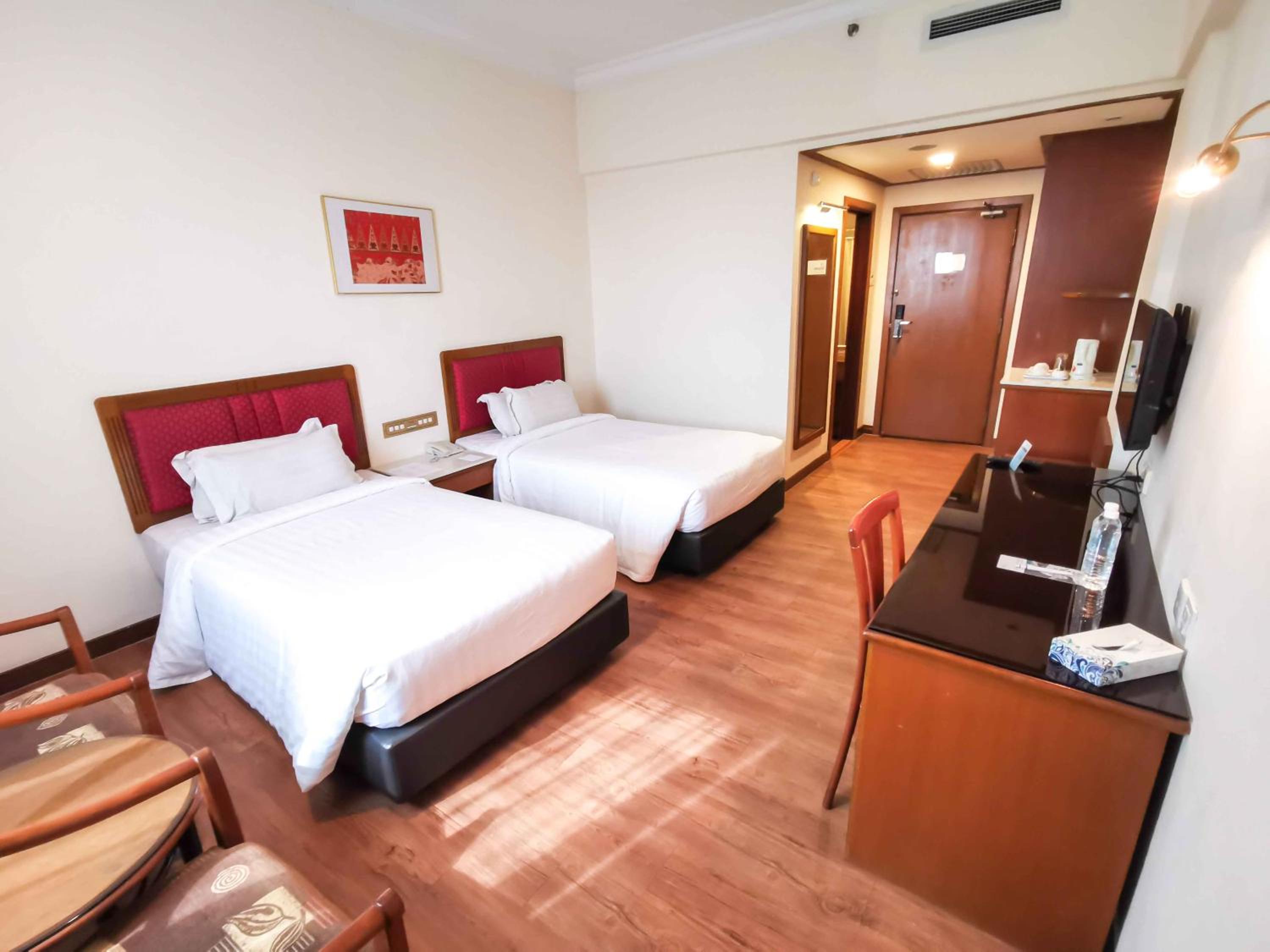 Superior Twin Room - Photo 2