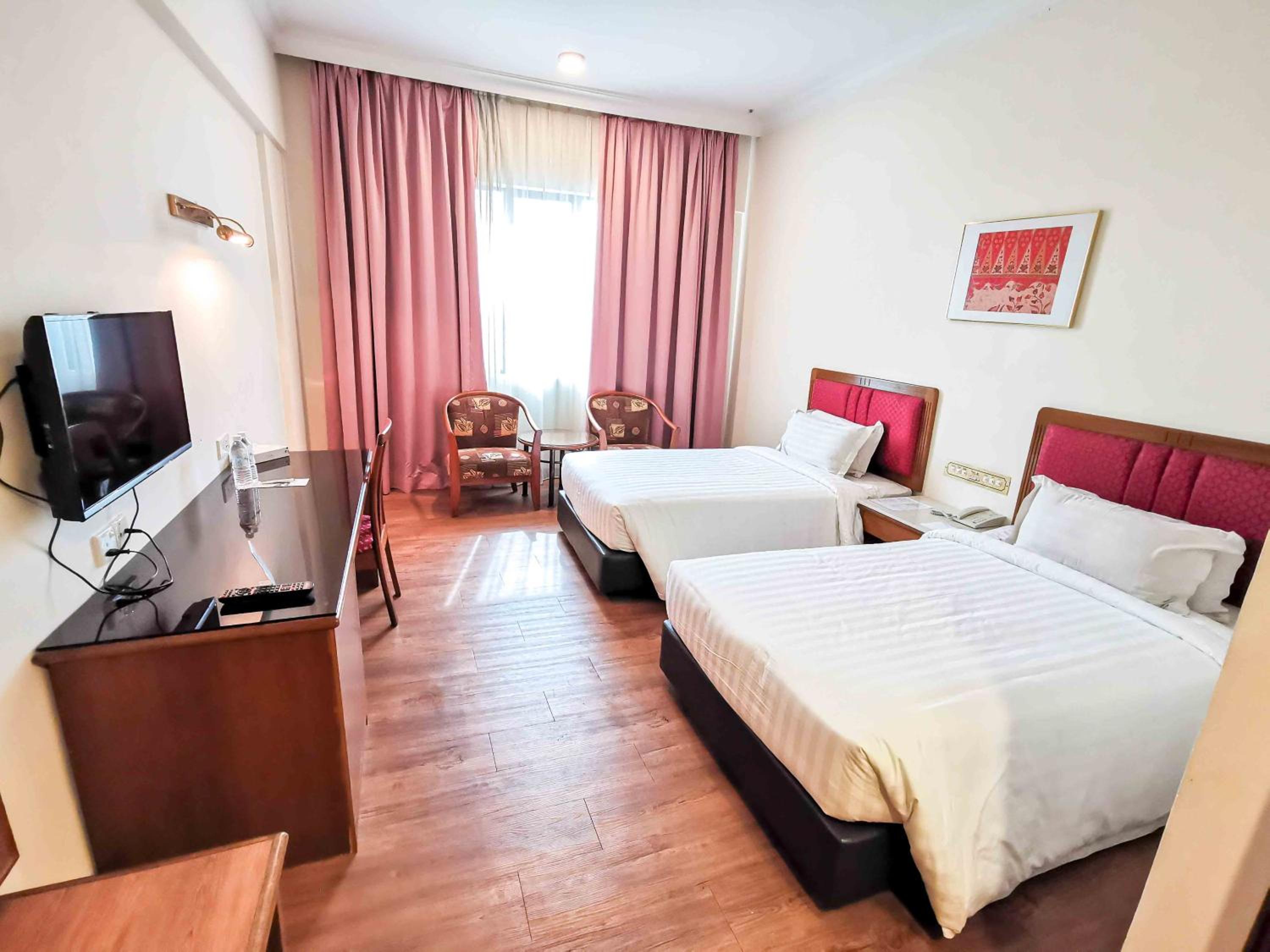 Superior Twin Room - Photo 1