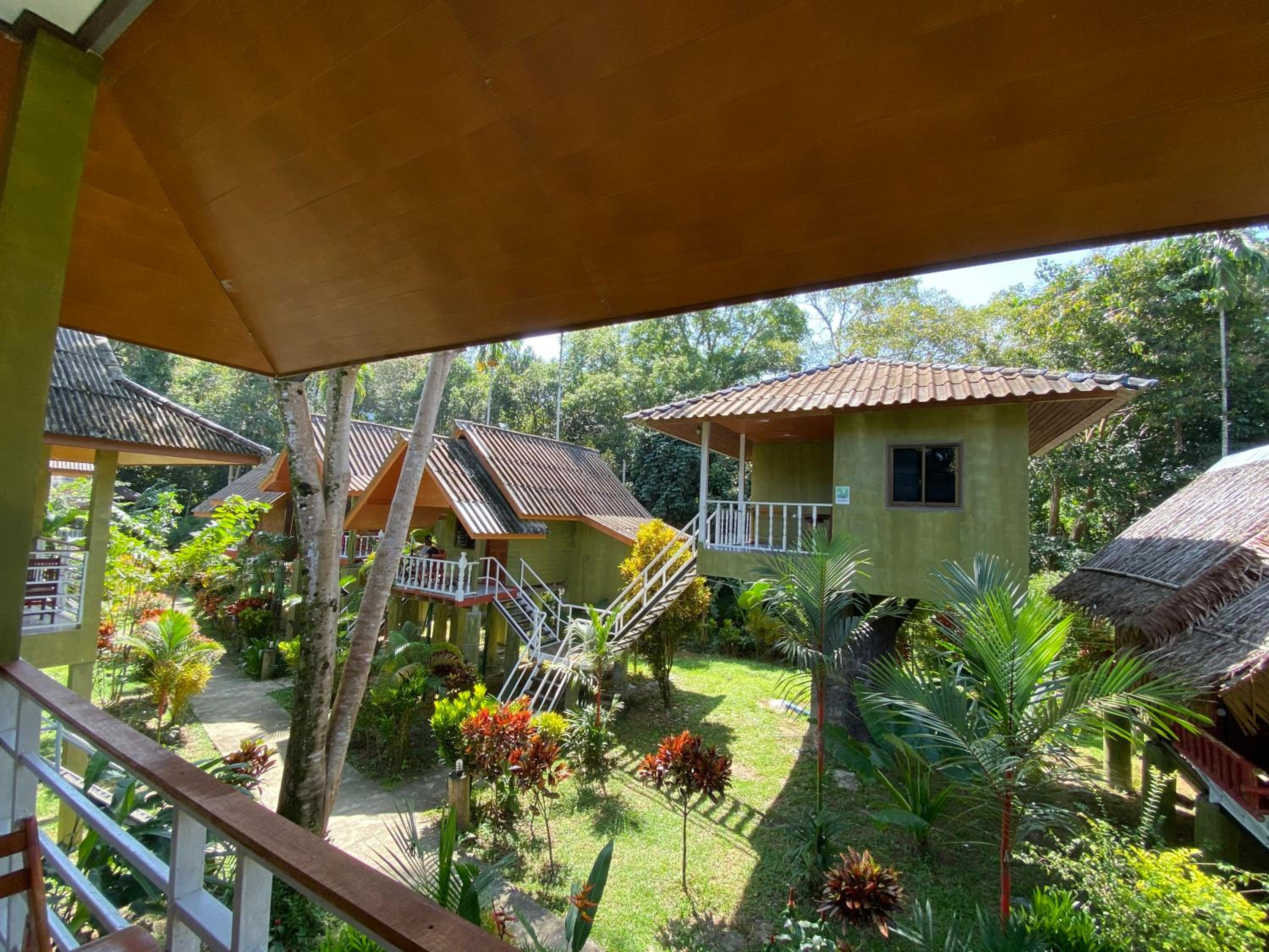 Standard Bungalow with Air-Conditioner  - Photo 2