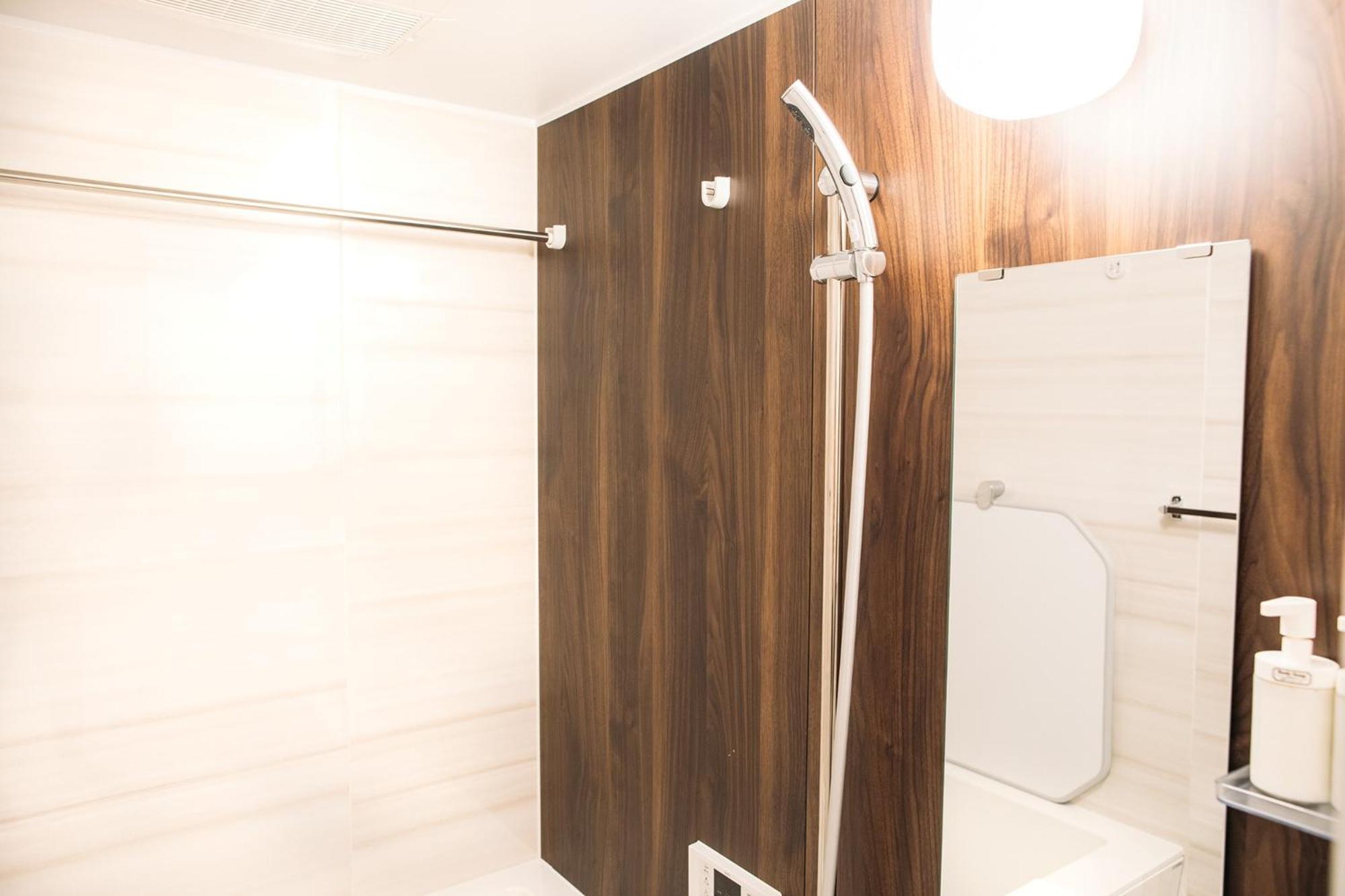 Studio Apartment thumbnail 6