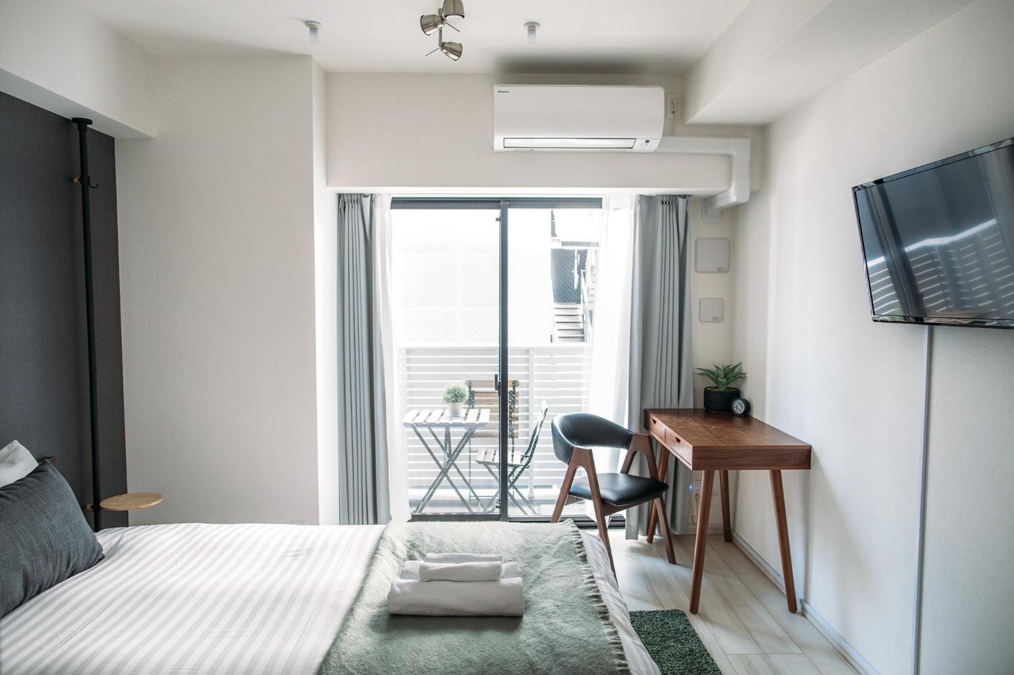 Studio Apartment