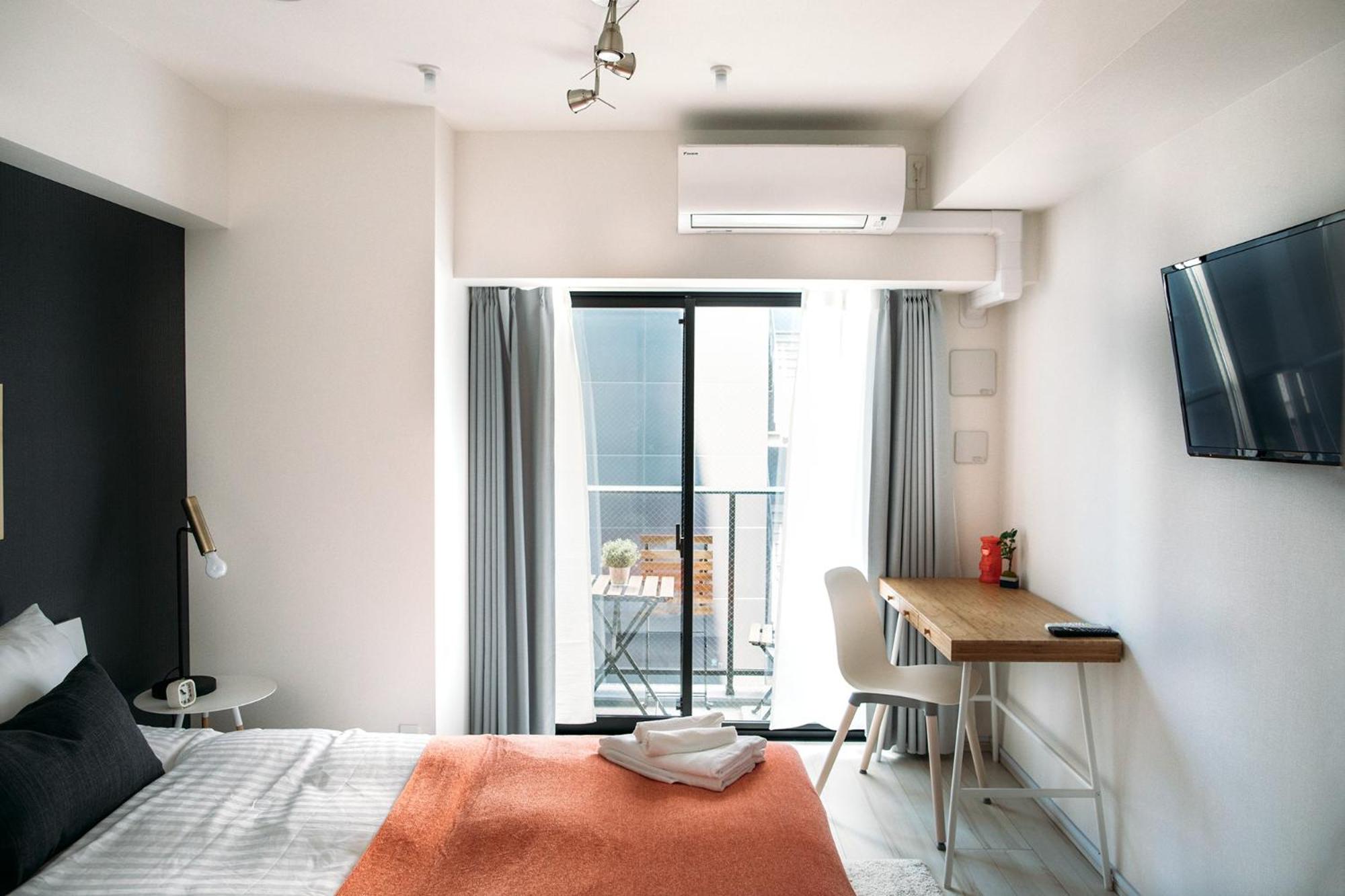 Studio Apartment