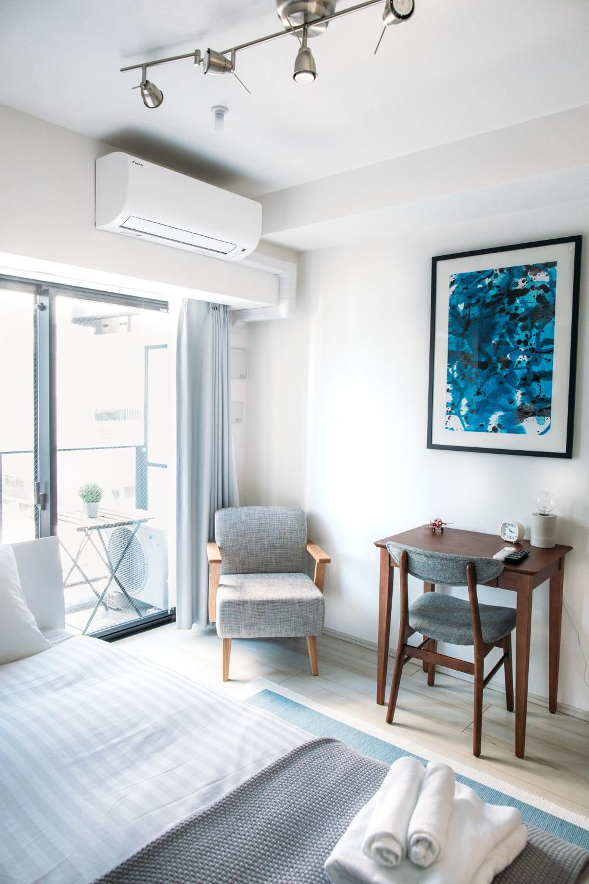 Studio Apartment
