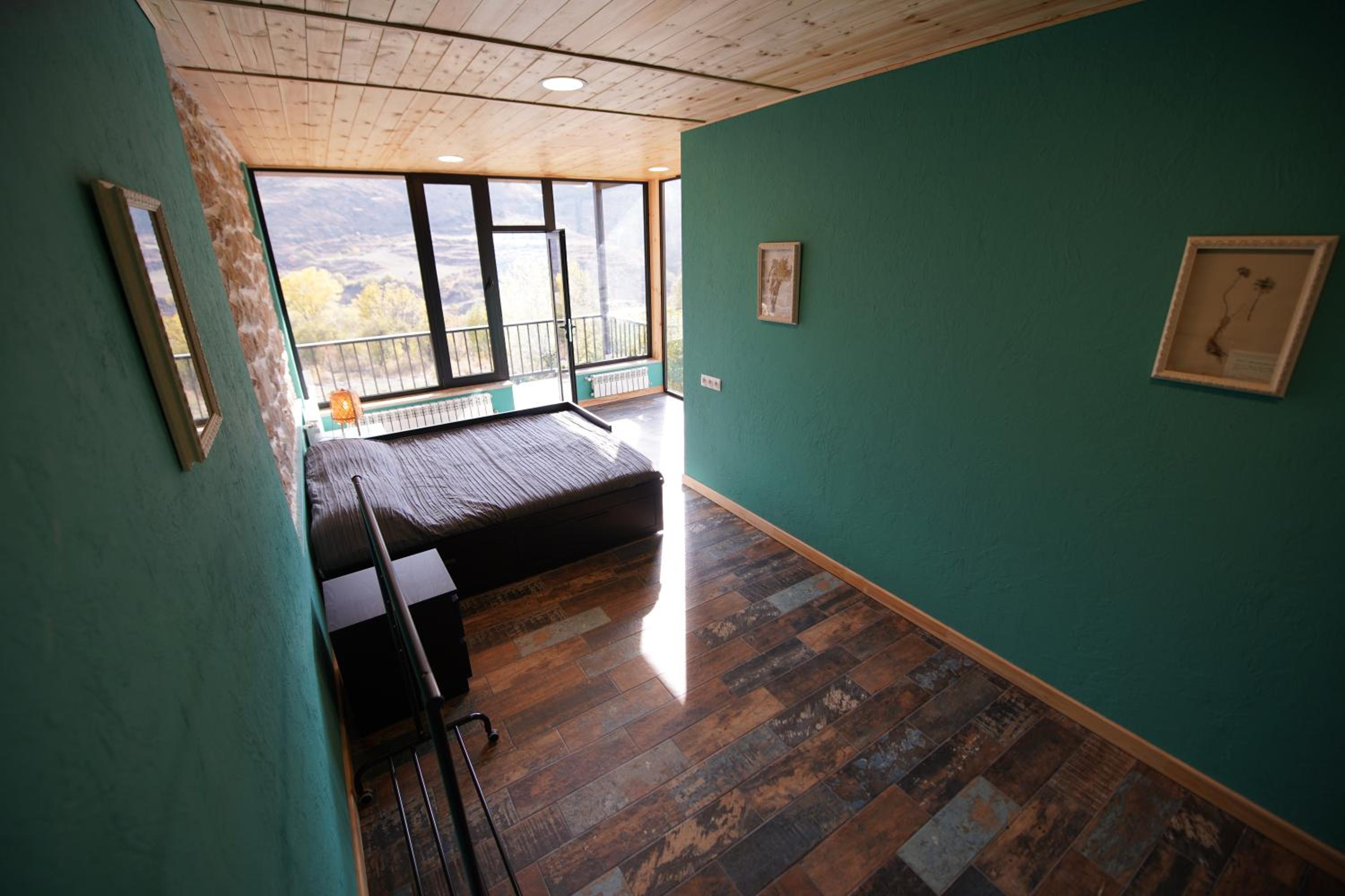 Double Room with Private Bathroom photo 3