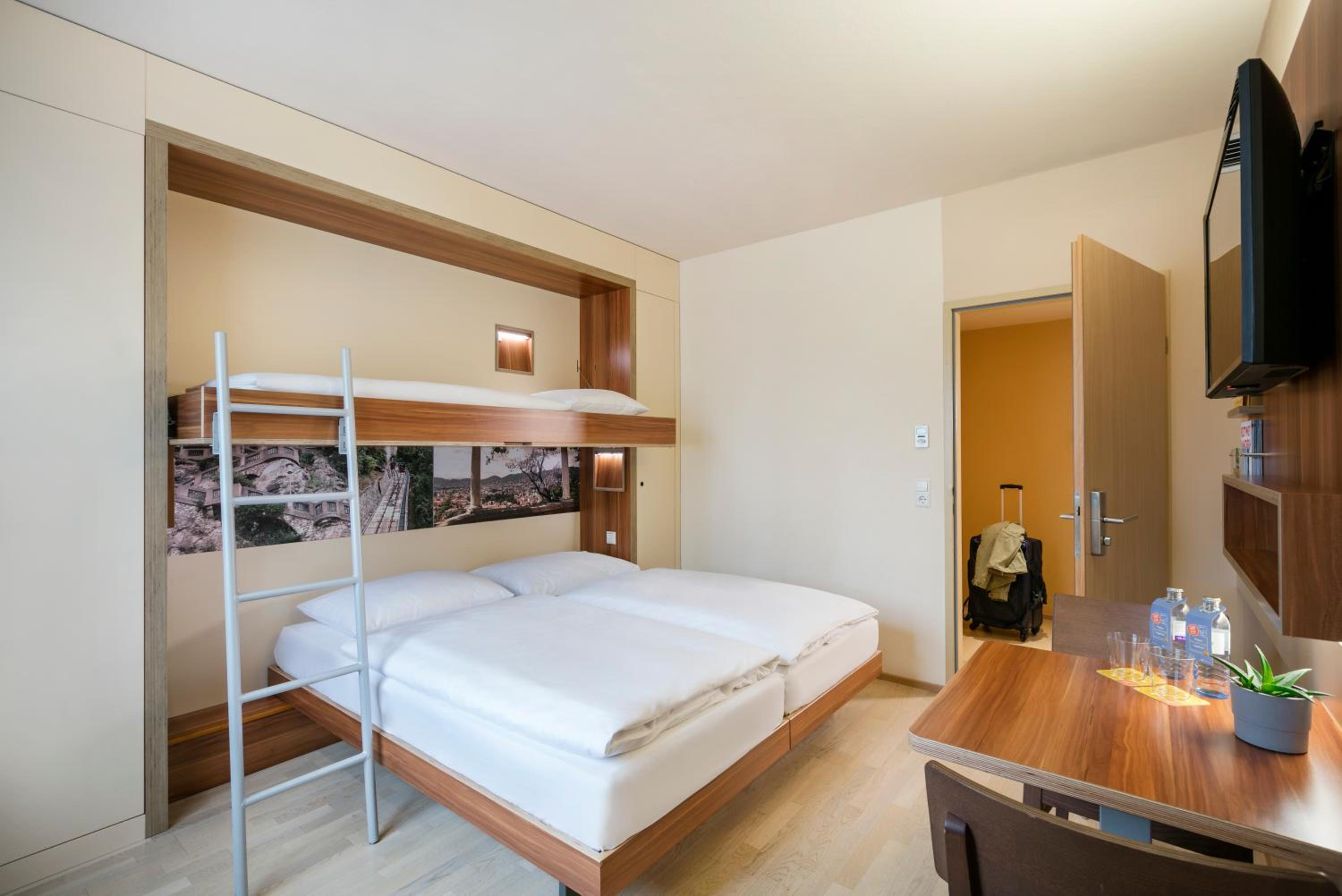 Triple Room - Photo 1