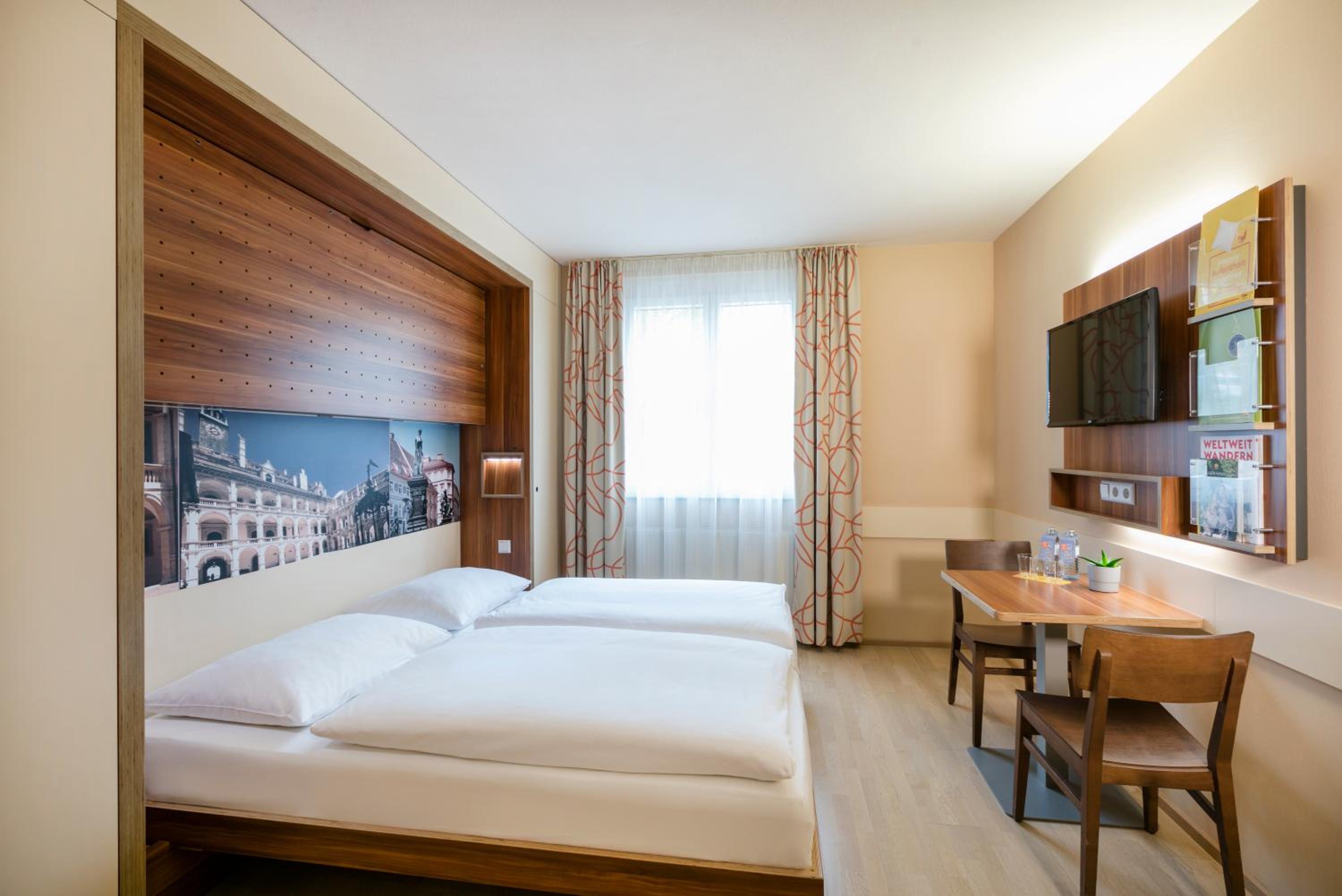 Triple Room - Photo 11