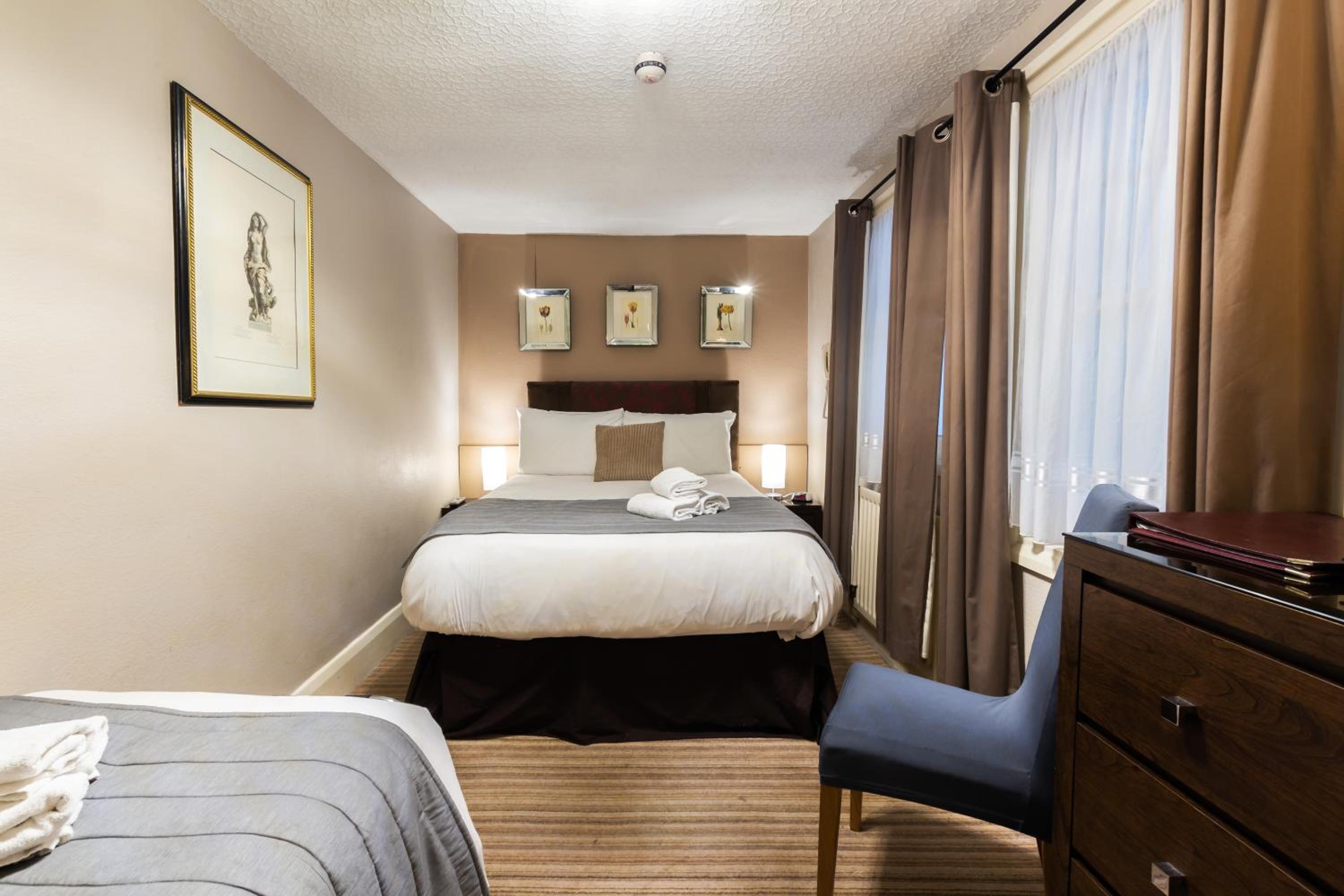 Double Room photo 2