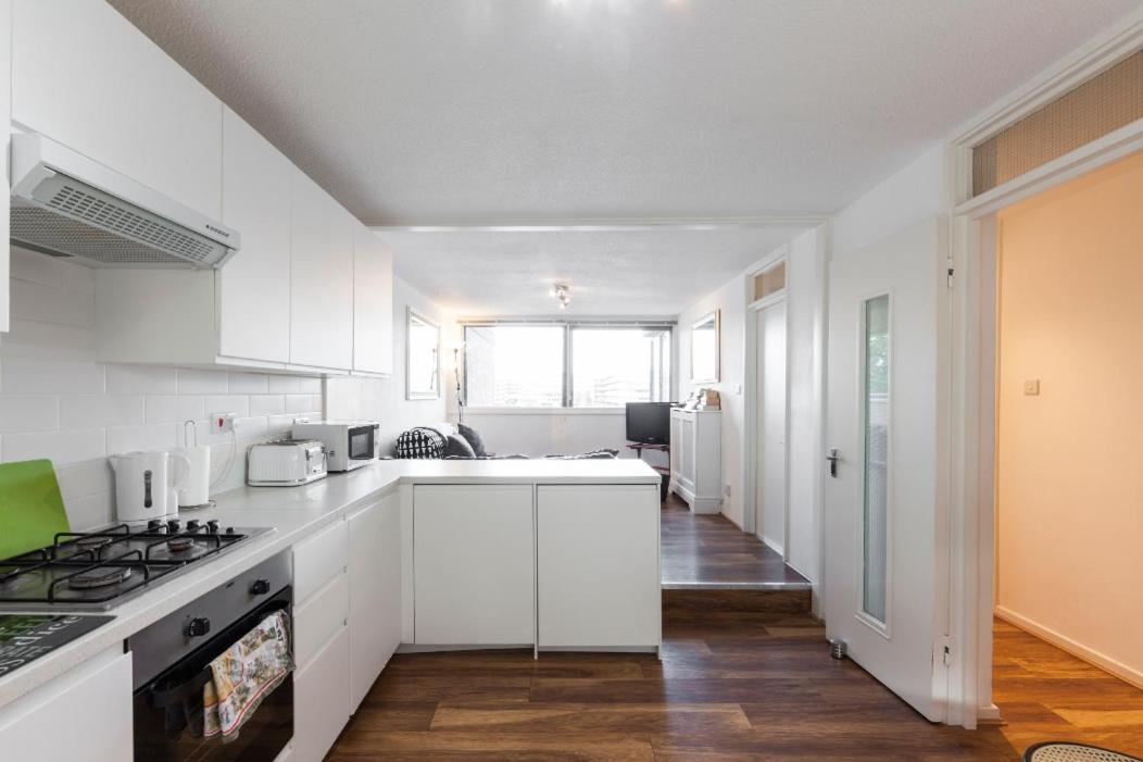 Apartment with Terrace photo 3