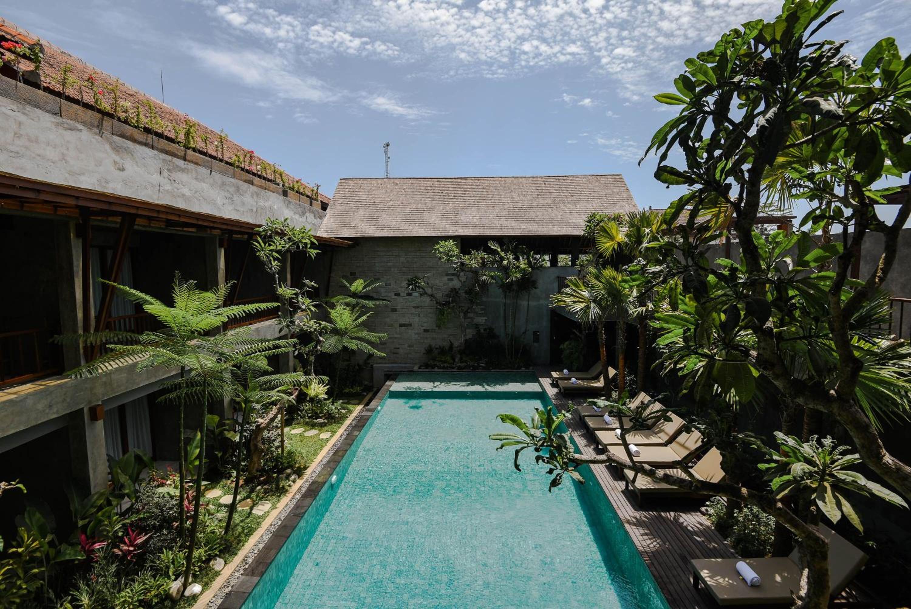 Suite with Pool View - Photo 64