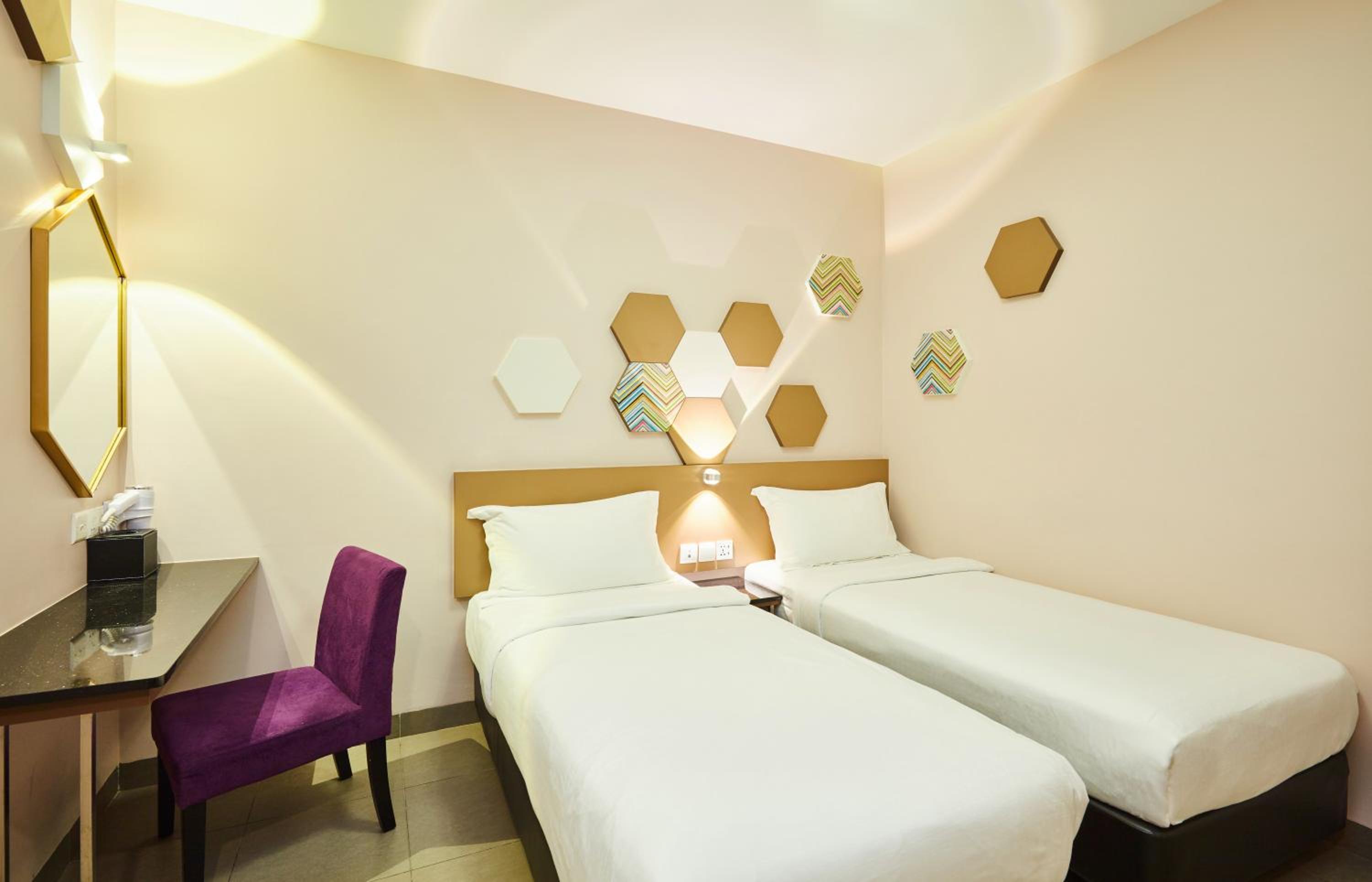 Standard Twin Room (No Window) photo 1