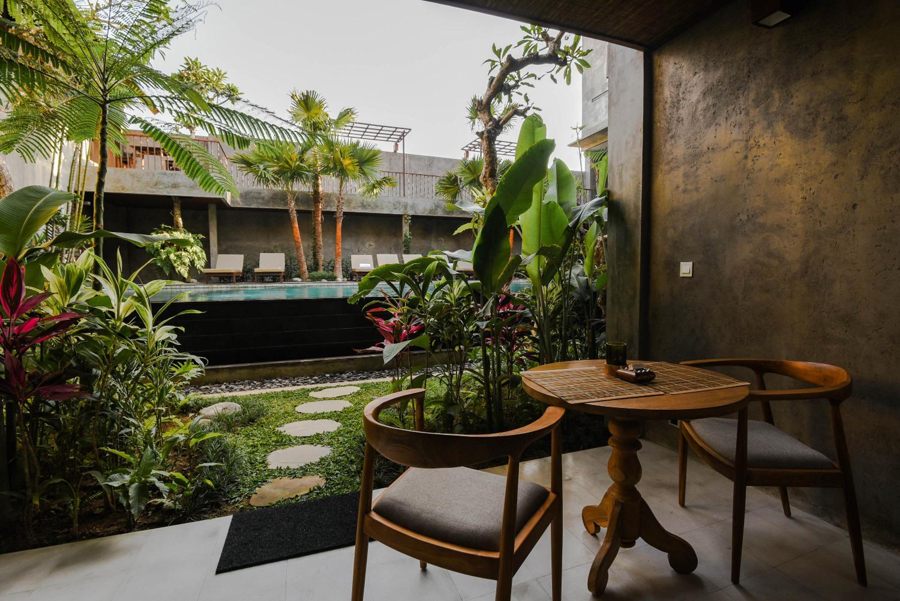 Suite with Pool View - Photo 39