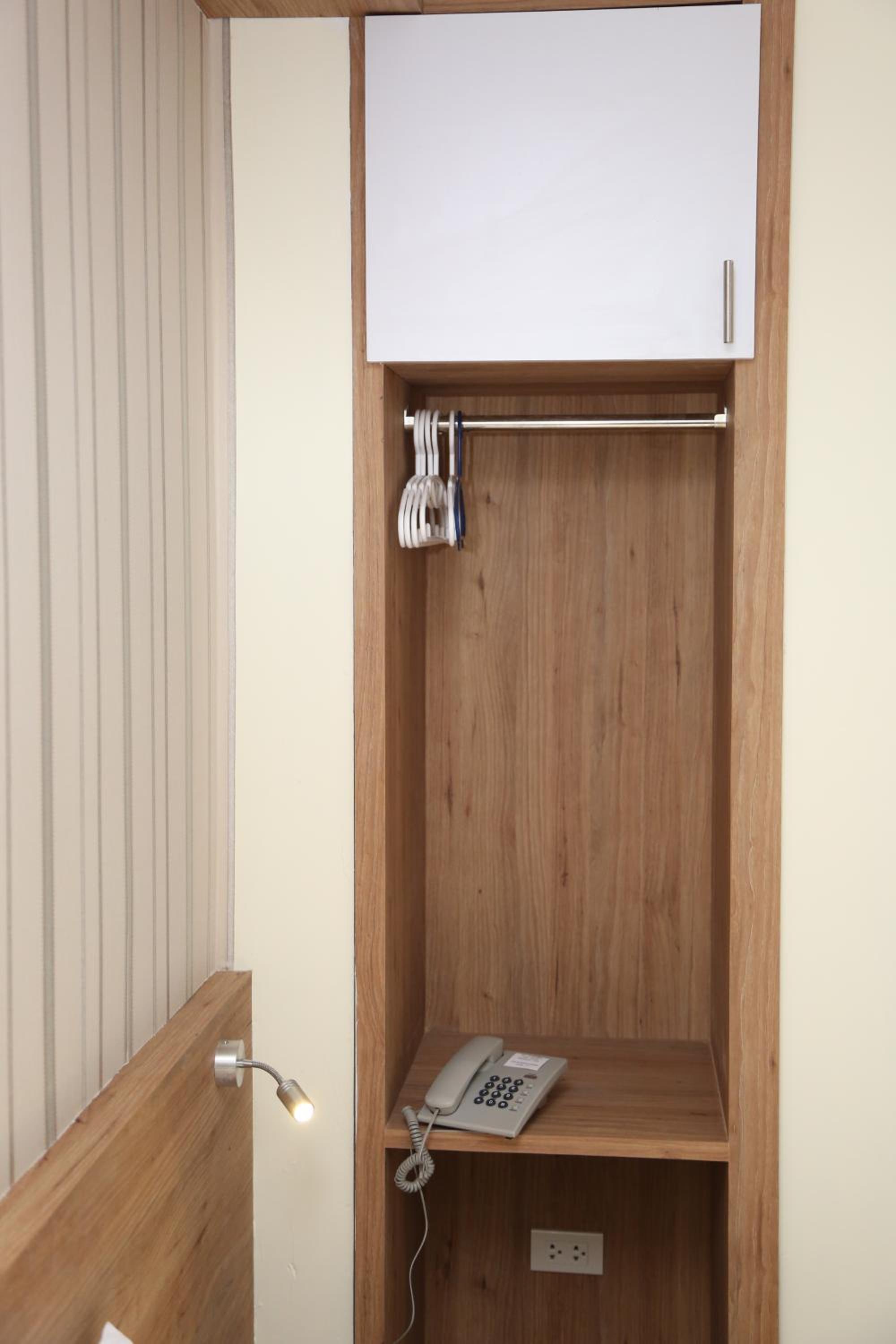 Budget Double Room photo 2