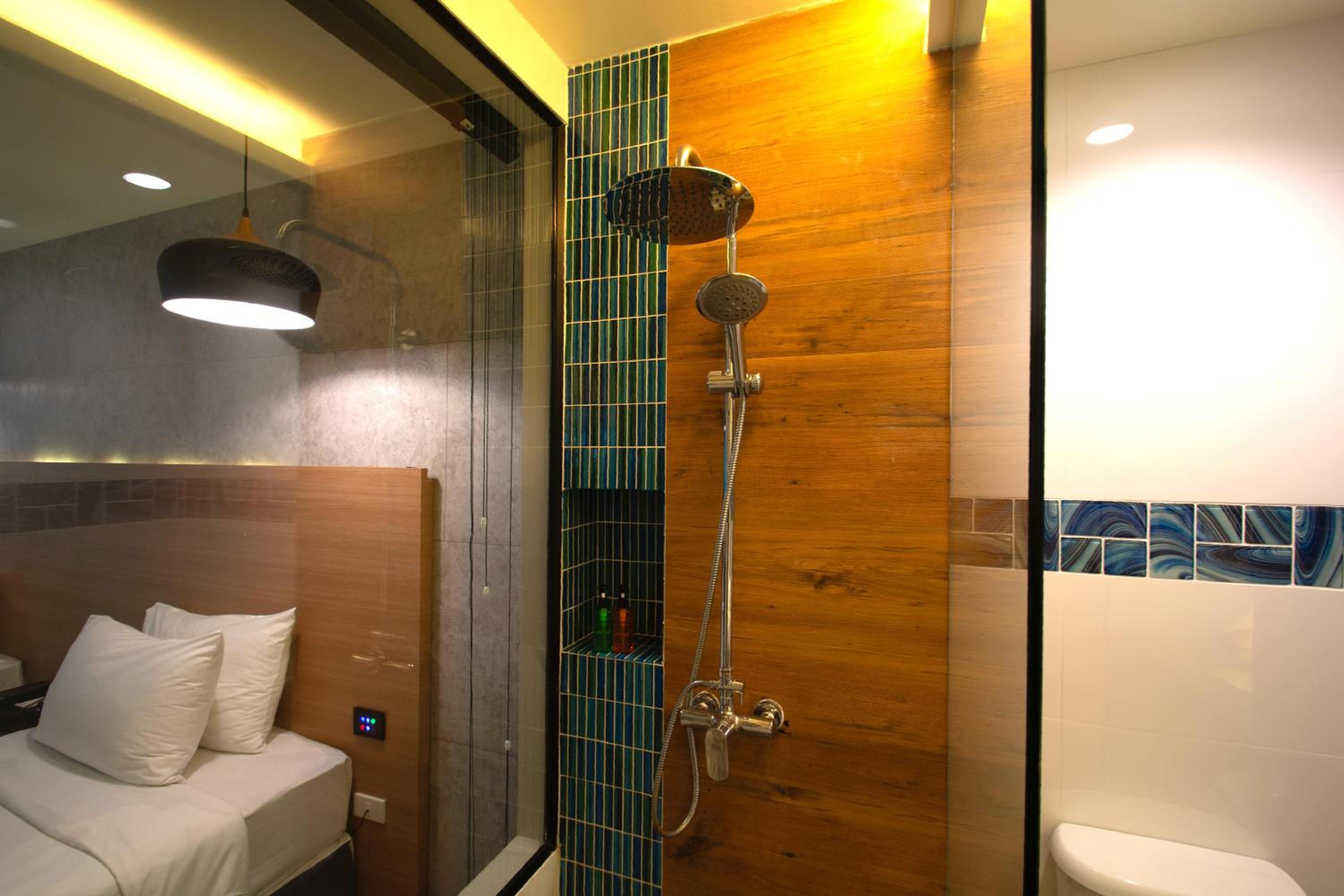 Deluxe Summit Wing - Photo 16