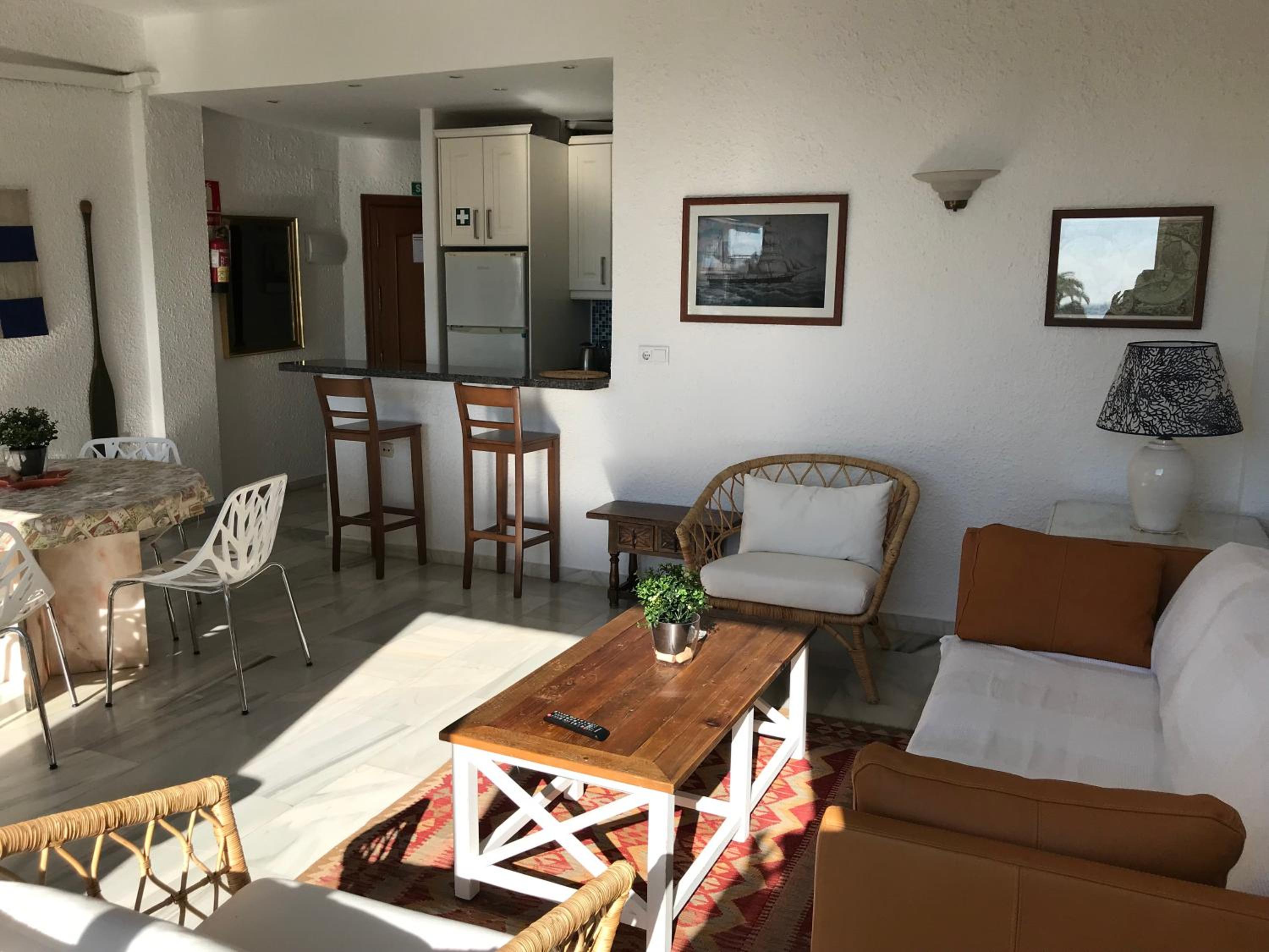 Apartamento Básico de Dos Habitaciones