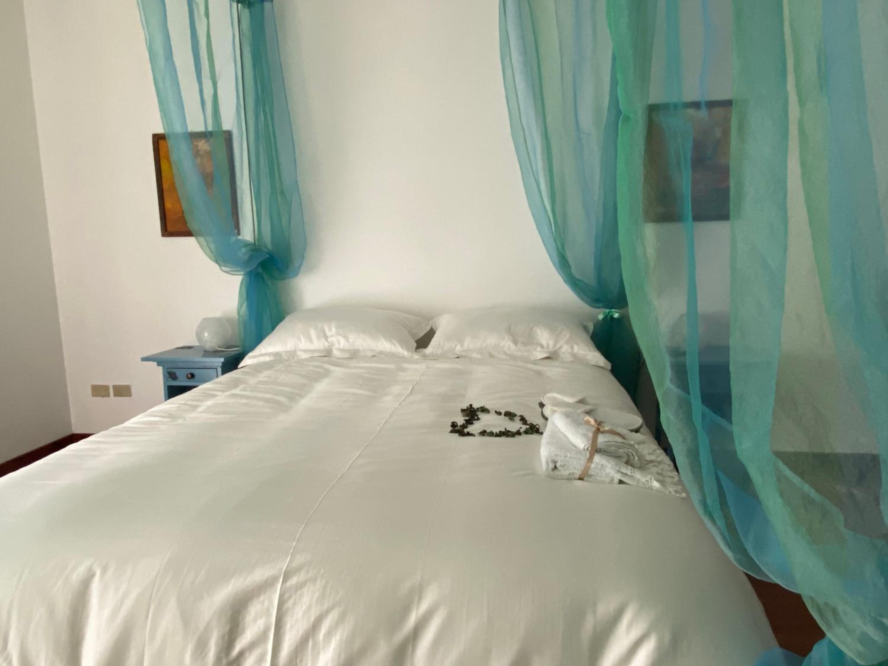 Deluxe Double Room With Balcony photo 3