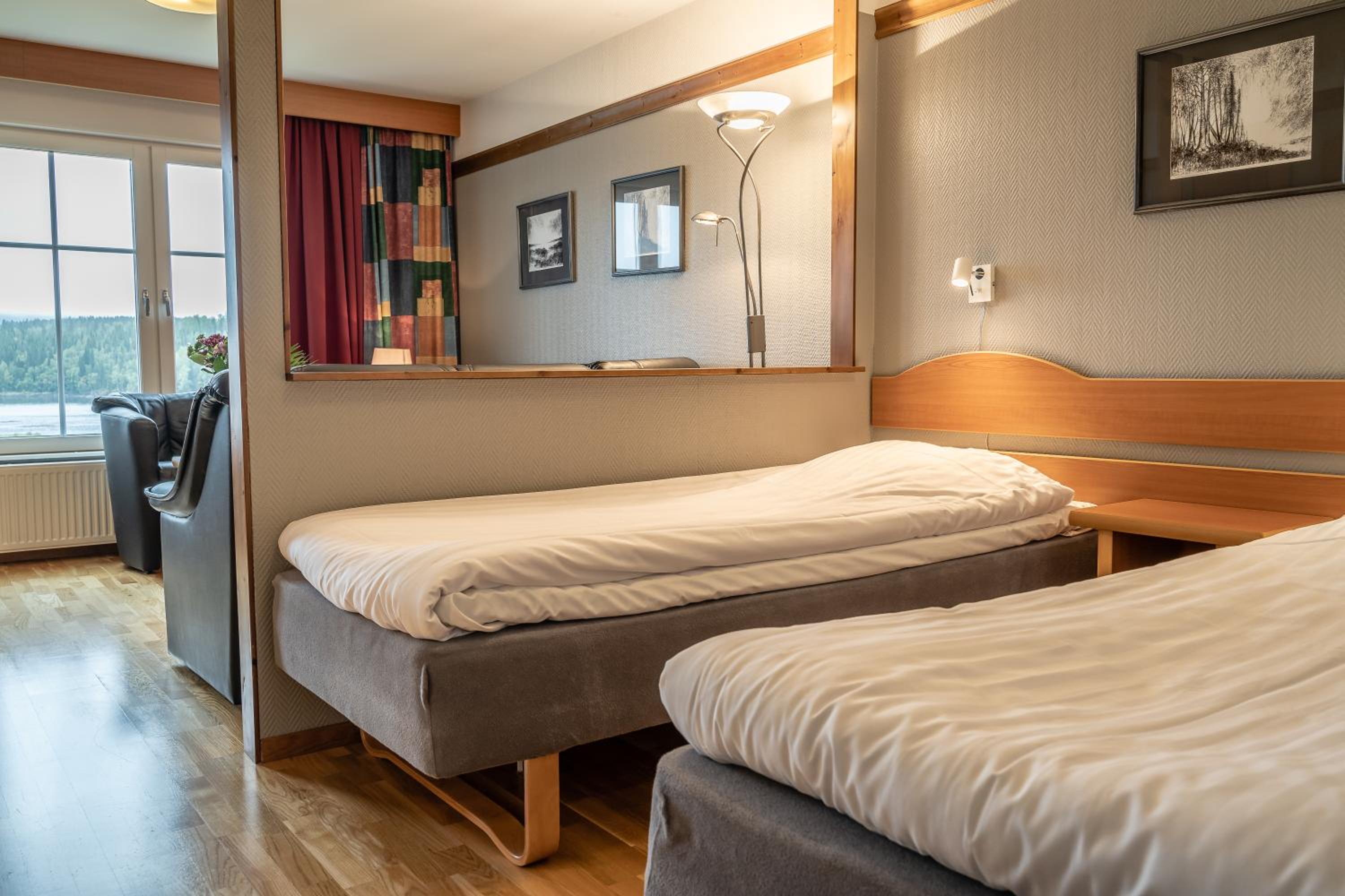 Double or Twin Room photo 3