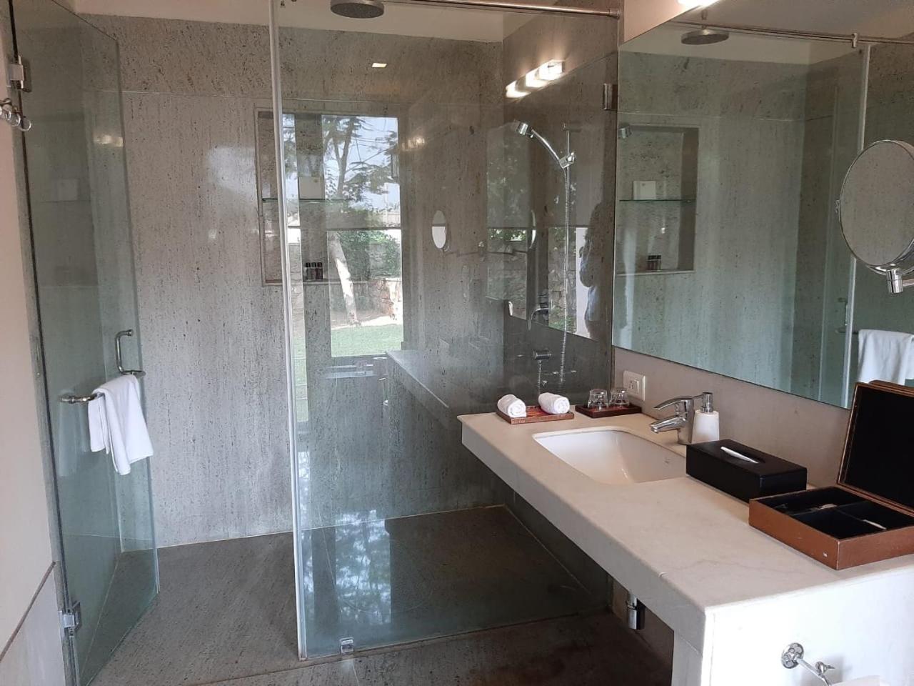Luxury Garden and Spa Villa