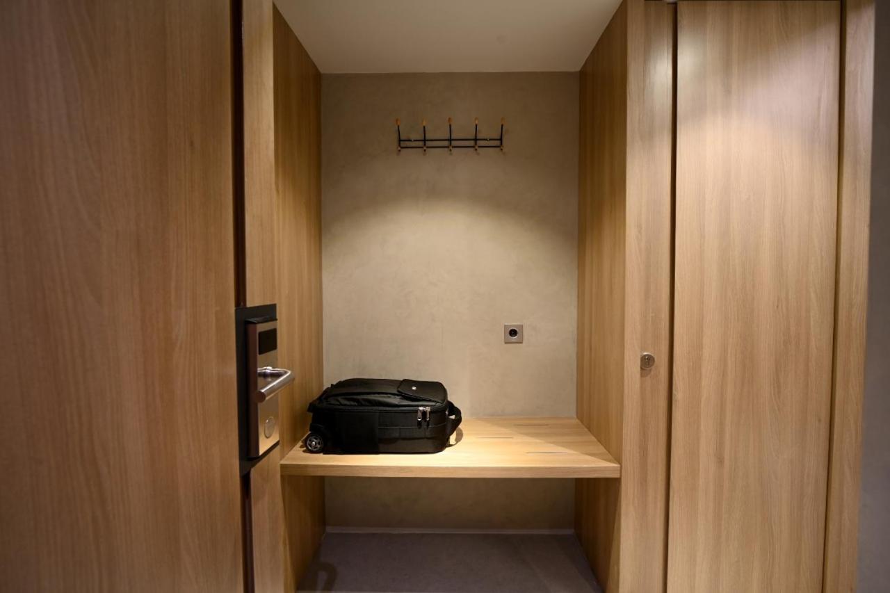 Standard Studio - Photo 5