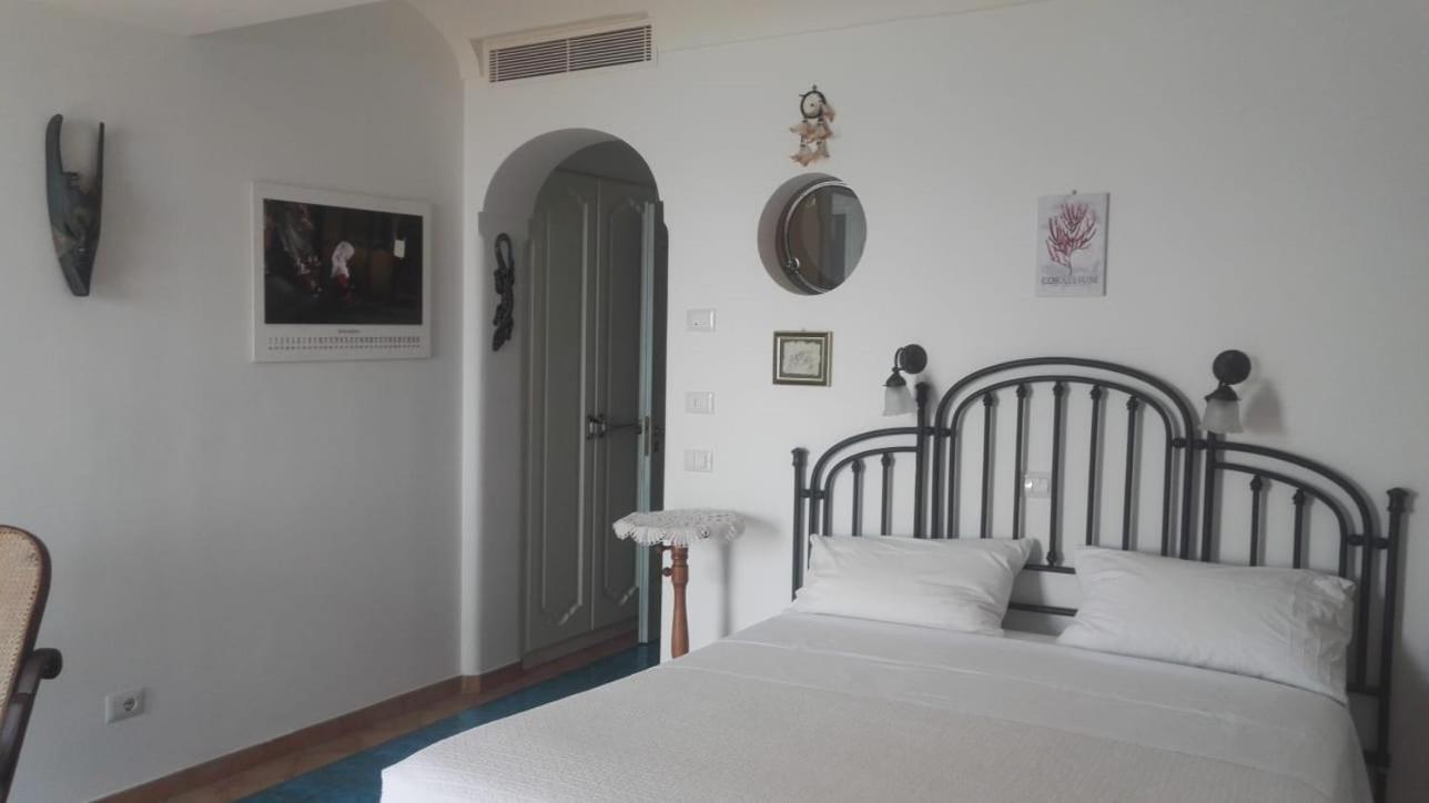 Double Room with Sea View and Shared Terrace photo 3