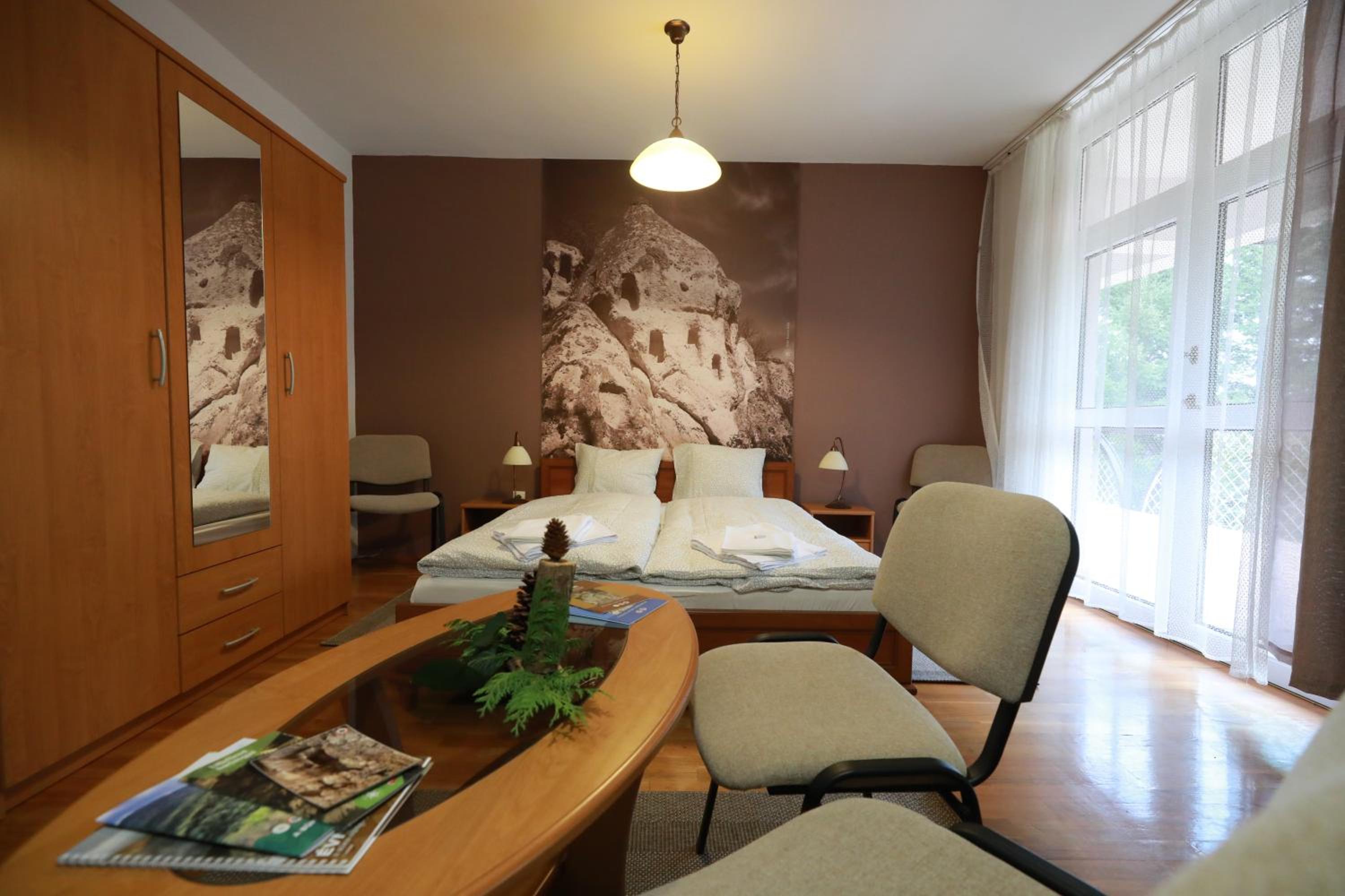 Double Room With Balcony photo 2