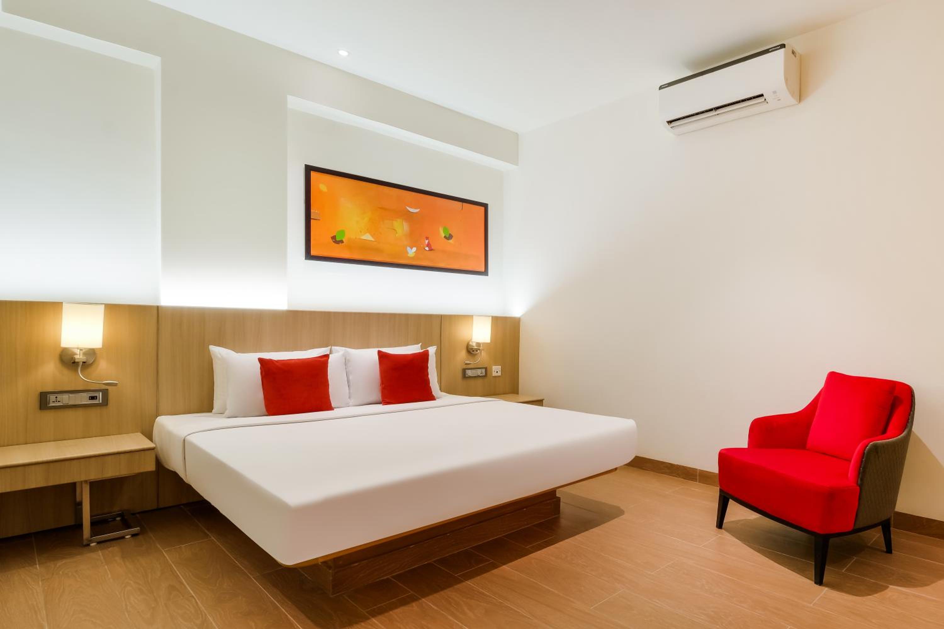 Deluxe Room - Photo 1