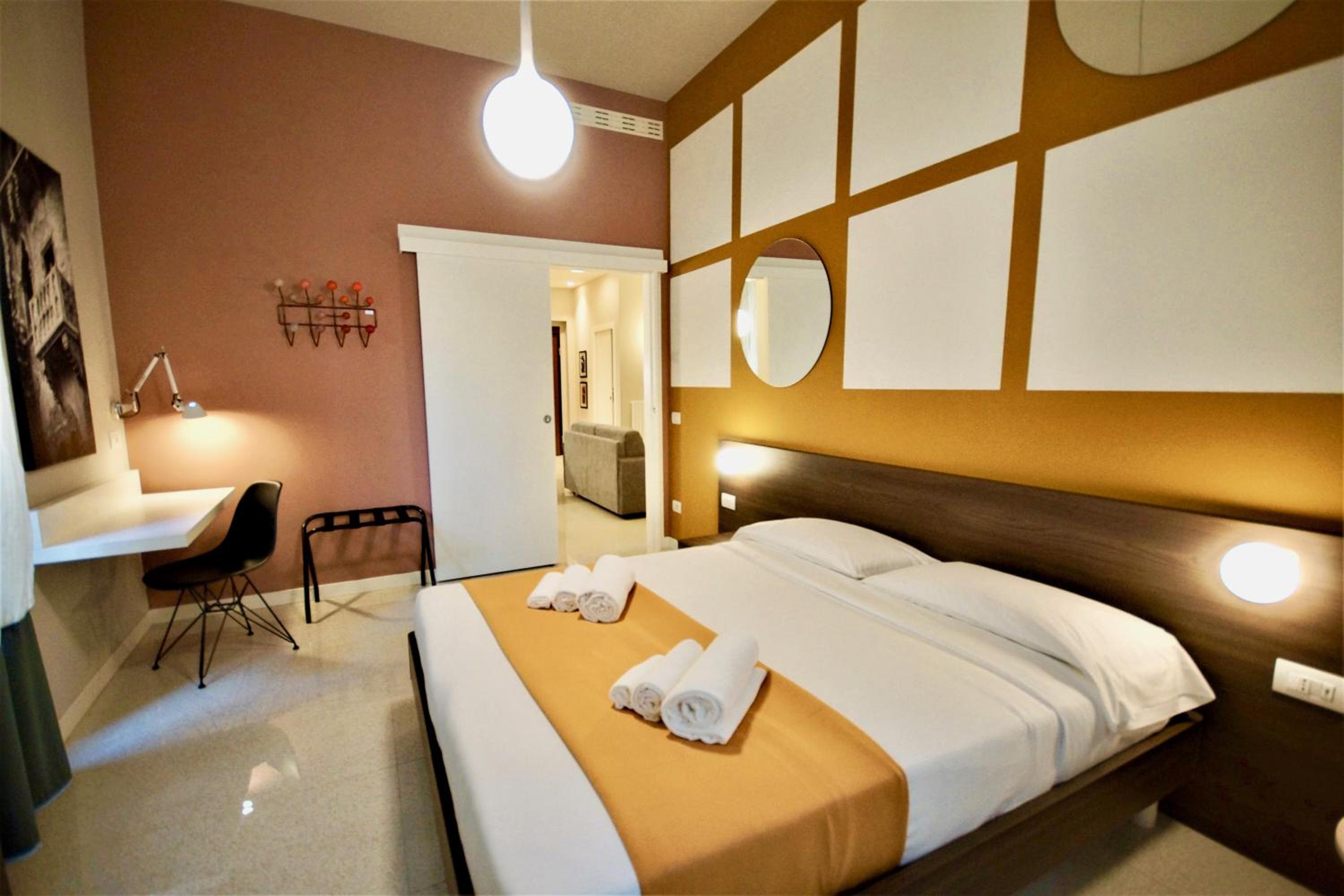 Superior Velvet apartments 1 - via Orti Manara 3
