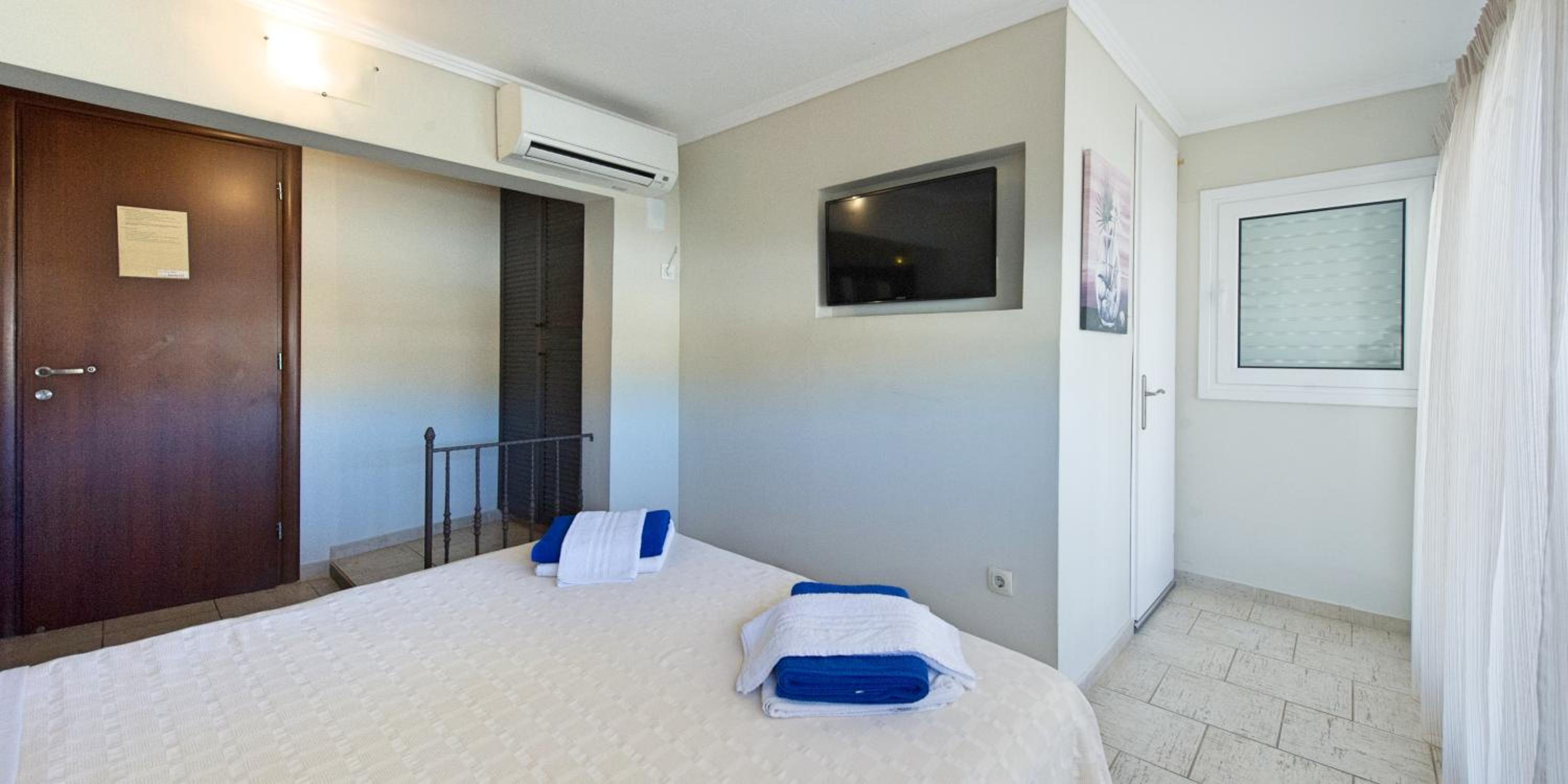 Penthouse with private Terrace and Sea View photo 2