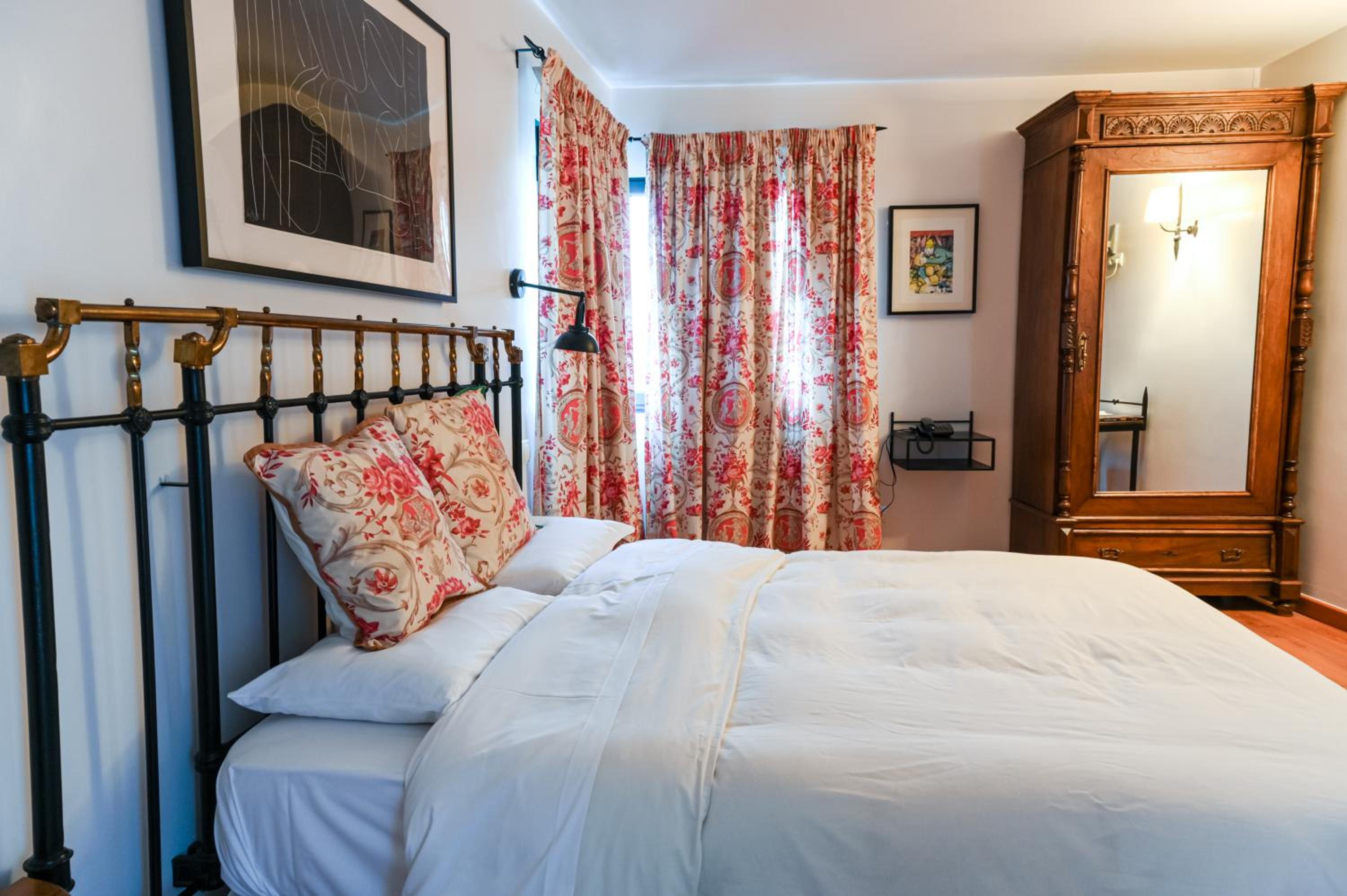 Habitación Doble con Bañera de Hidromasaje