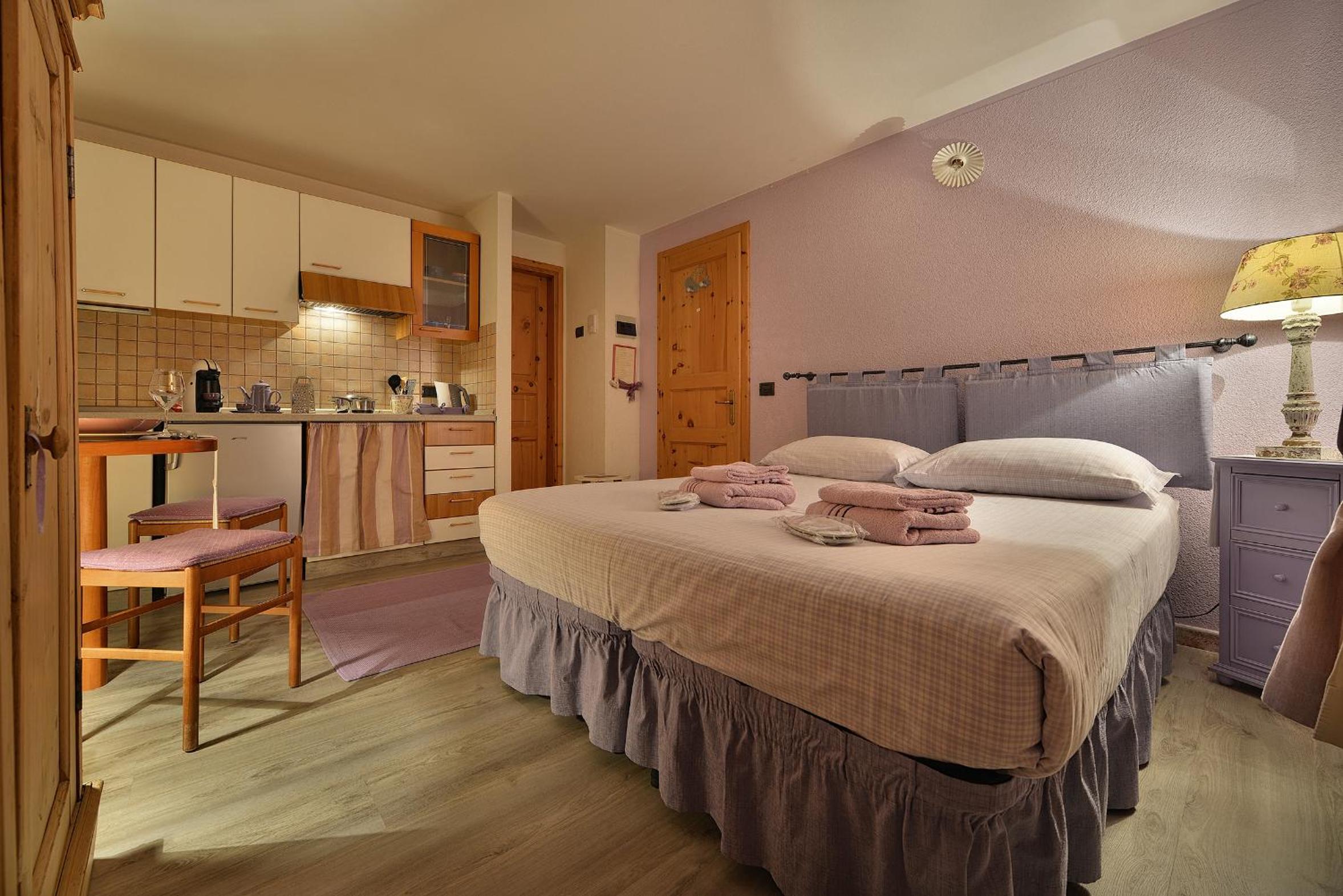 Studio Apartment